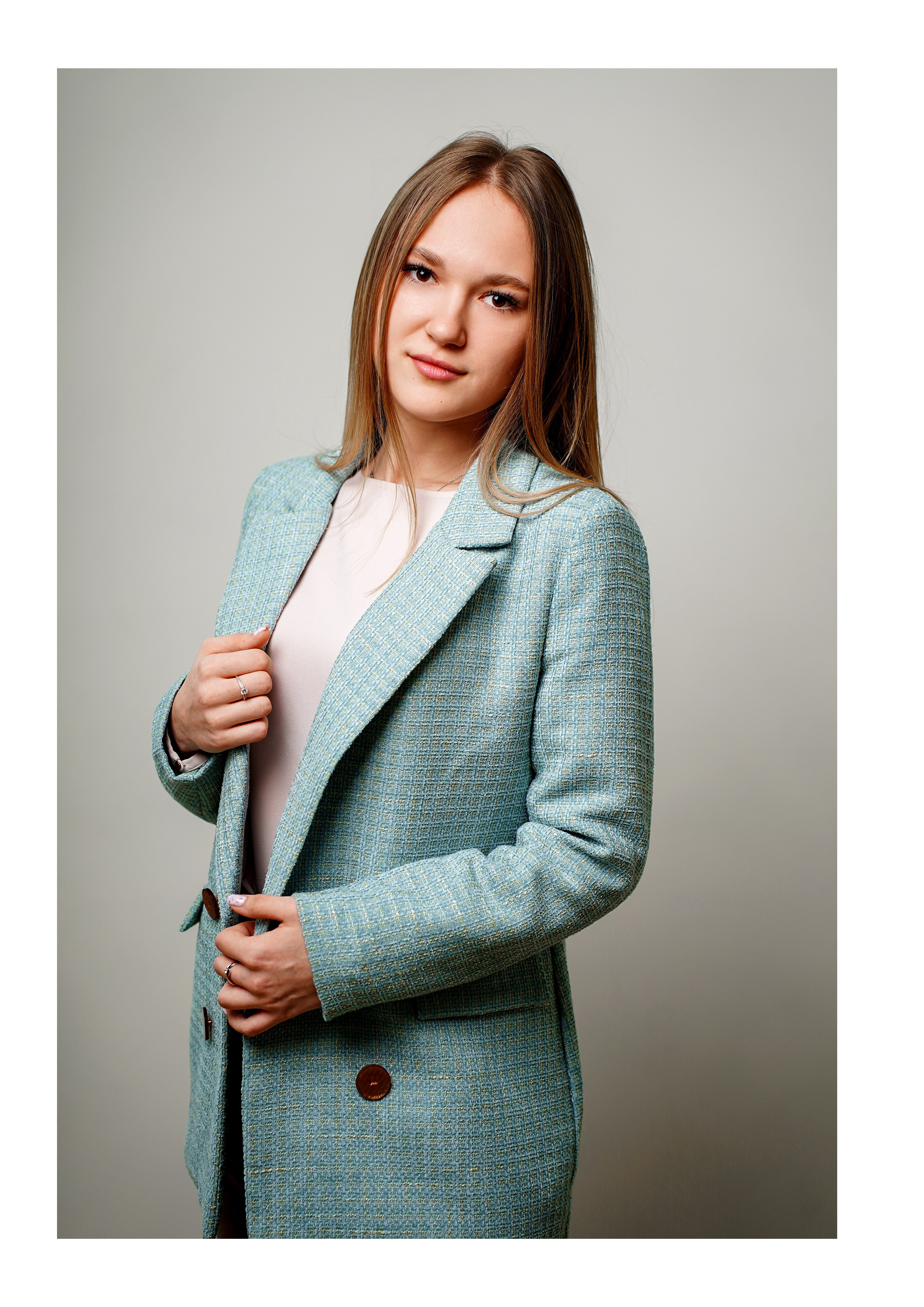 Образы. MEMENTO.Выпускные альбомы, школьные, юбилейные и другие книги. Ростов-на-Дону