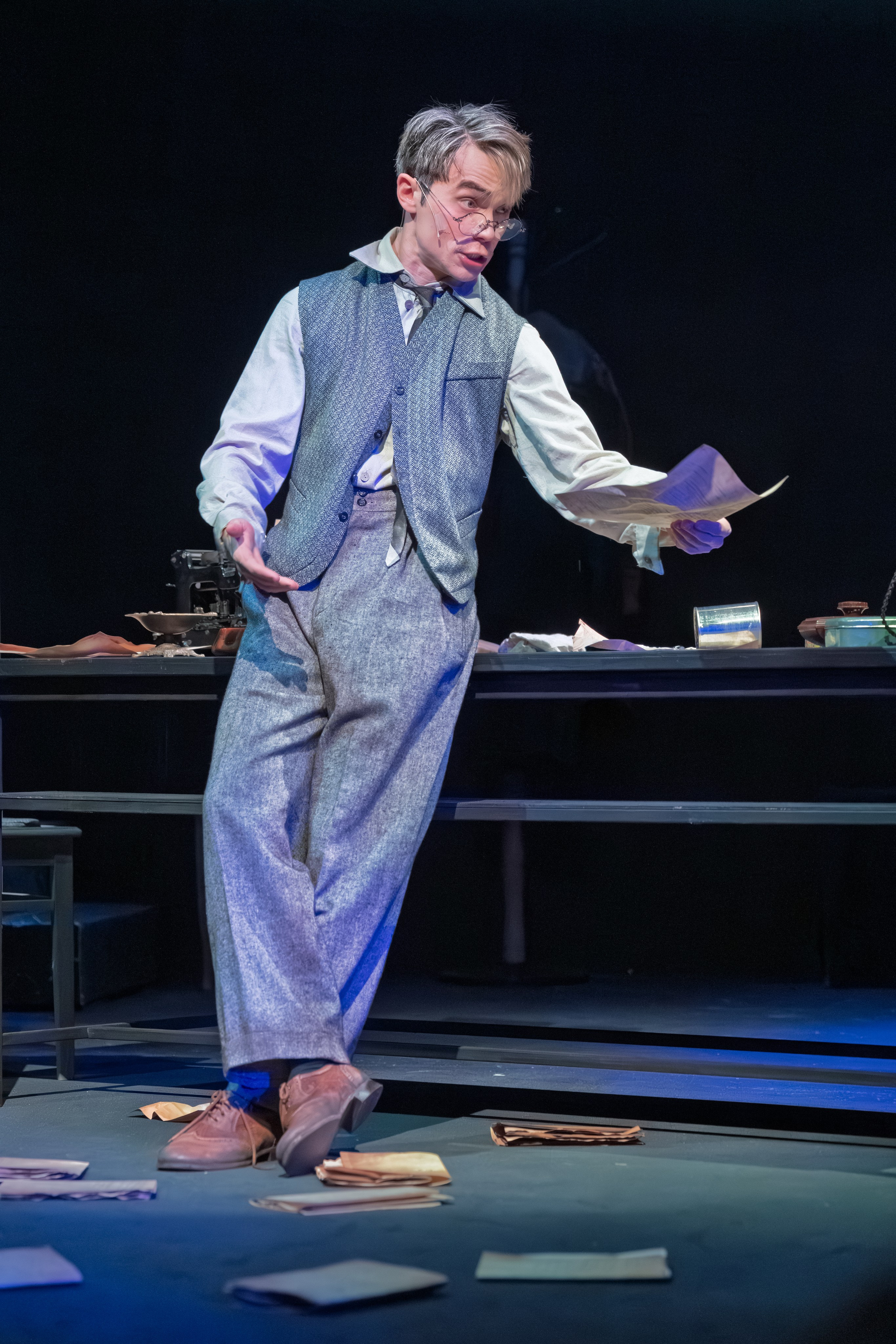 Театр Терезы Дуровой: Кто Есенин?. Сайт фотографа Сергея Абрамова