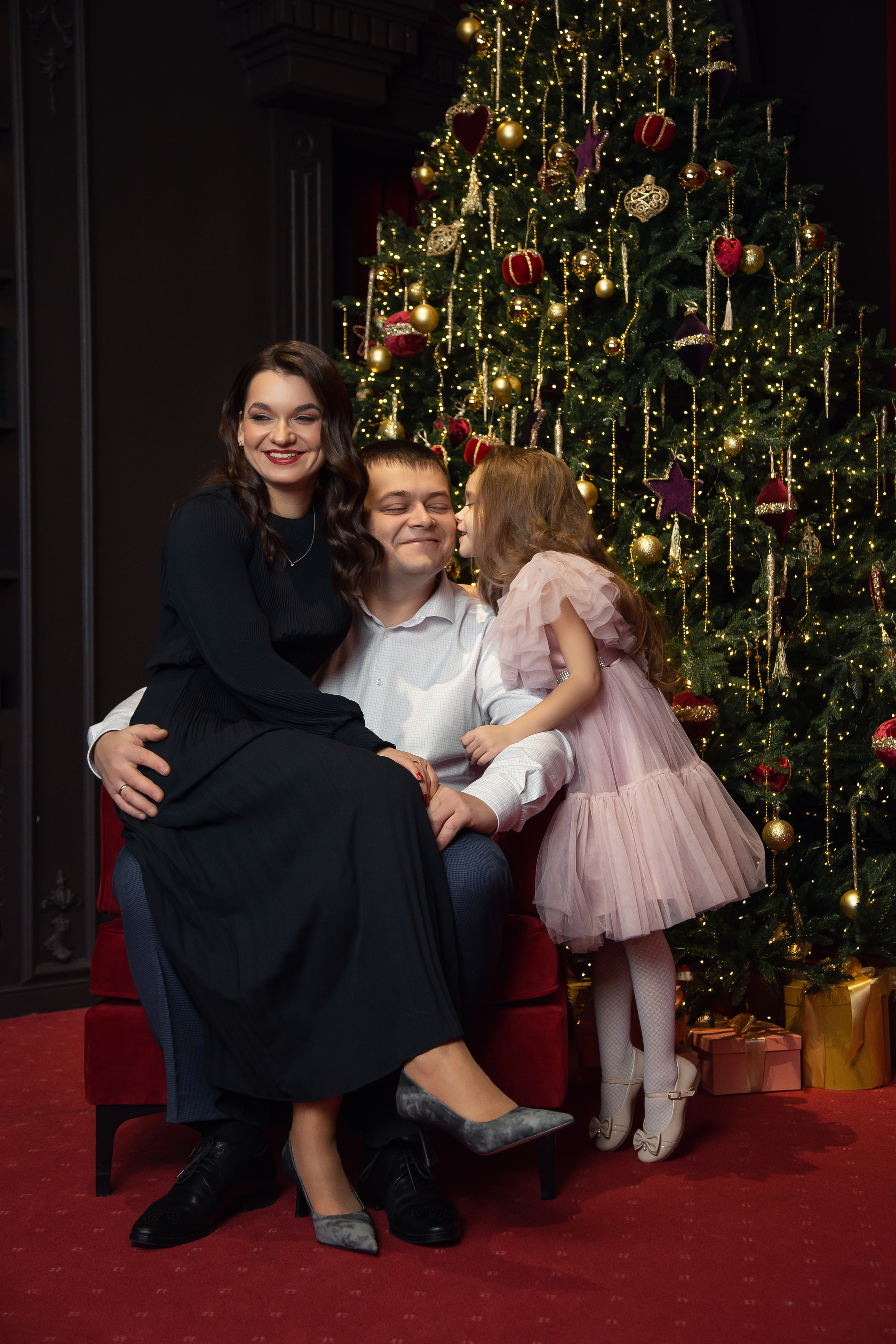 Семейная фотосессия в Москве - тёплые кадры с детьми и новогодние образы | Анна Татаурова. Фотограф Анна Татаурова | Авторская фотосъемка в Москве