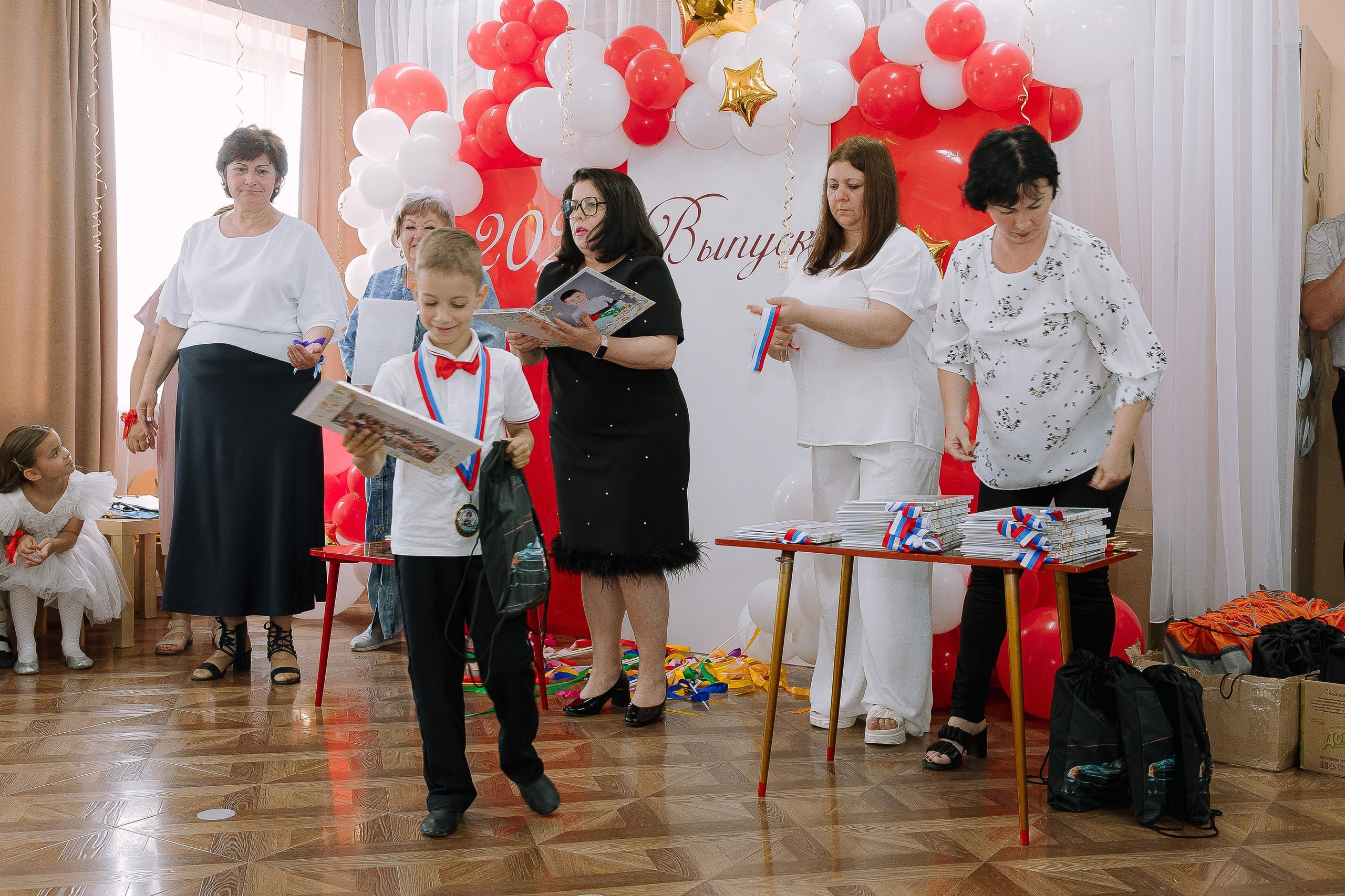 Выпускной в ДС 26. Выпускные альбомы Натальи Бутко: Новороссийск, Анапа, Геленджик