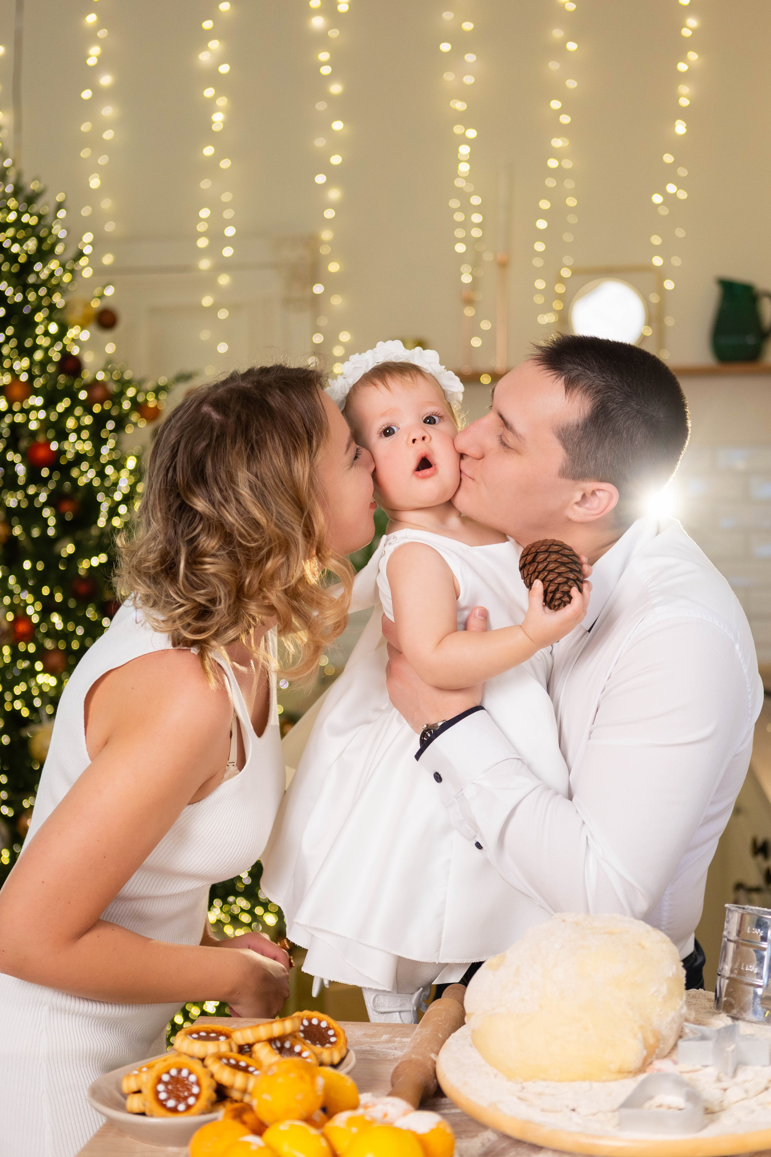 Татьяна, Сергей и София. Фотостудия «Alice», зал Зазеркалье. Свадебный семейный и детский фотограф в Краснодаре Карина Федоровская