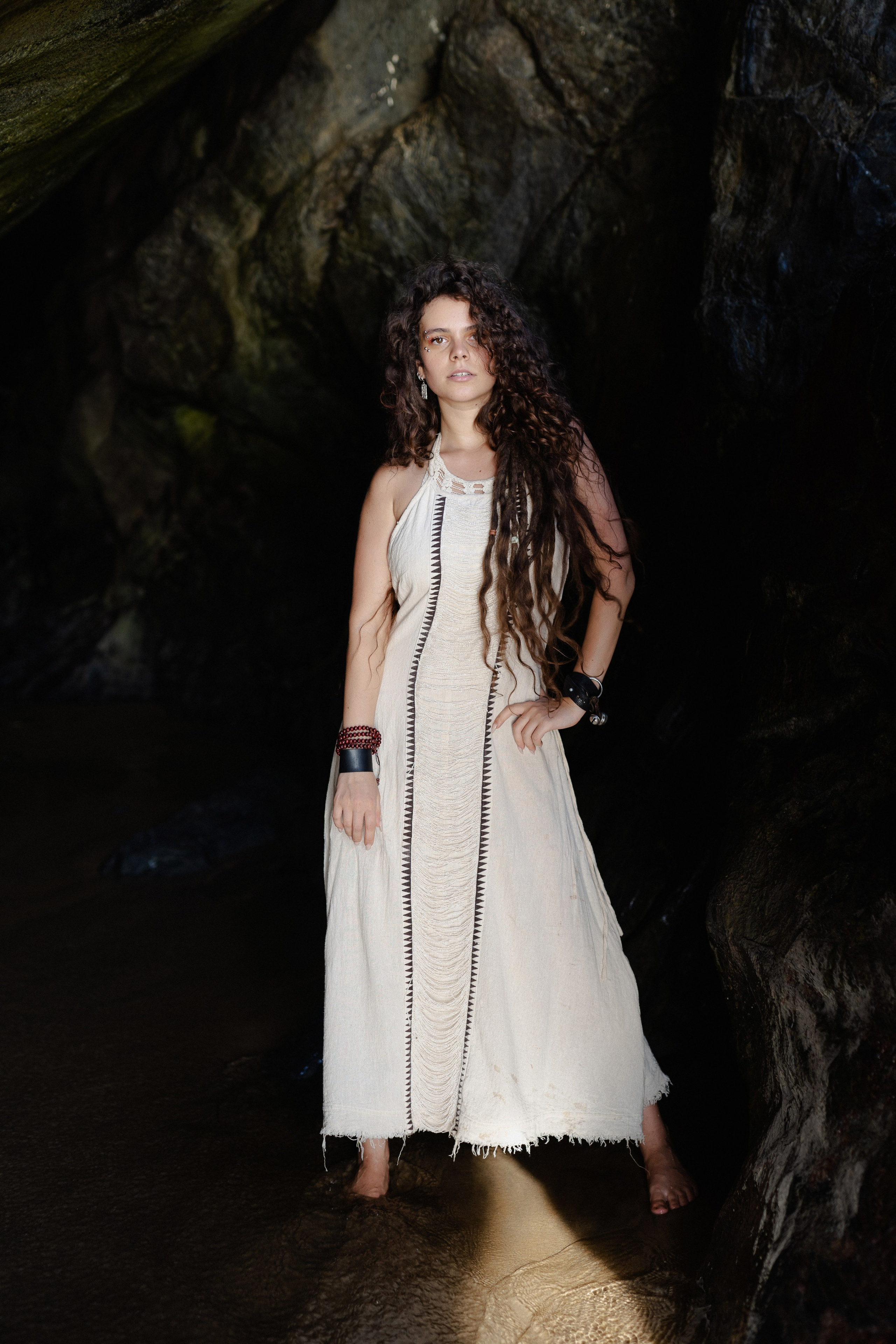 Ксения и море. Фотограф Аля Овчарова