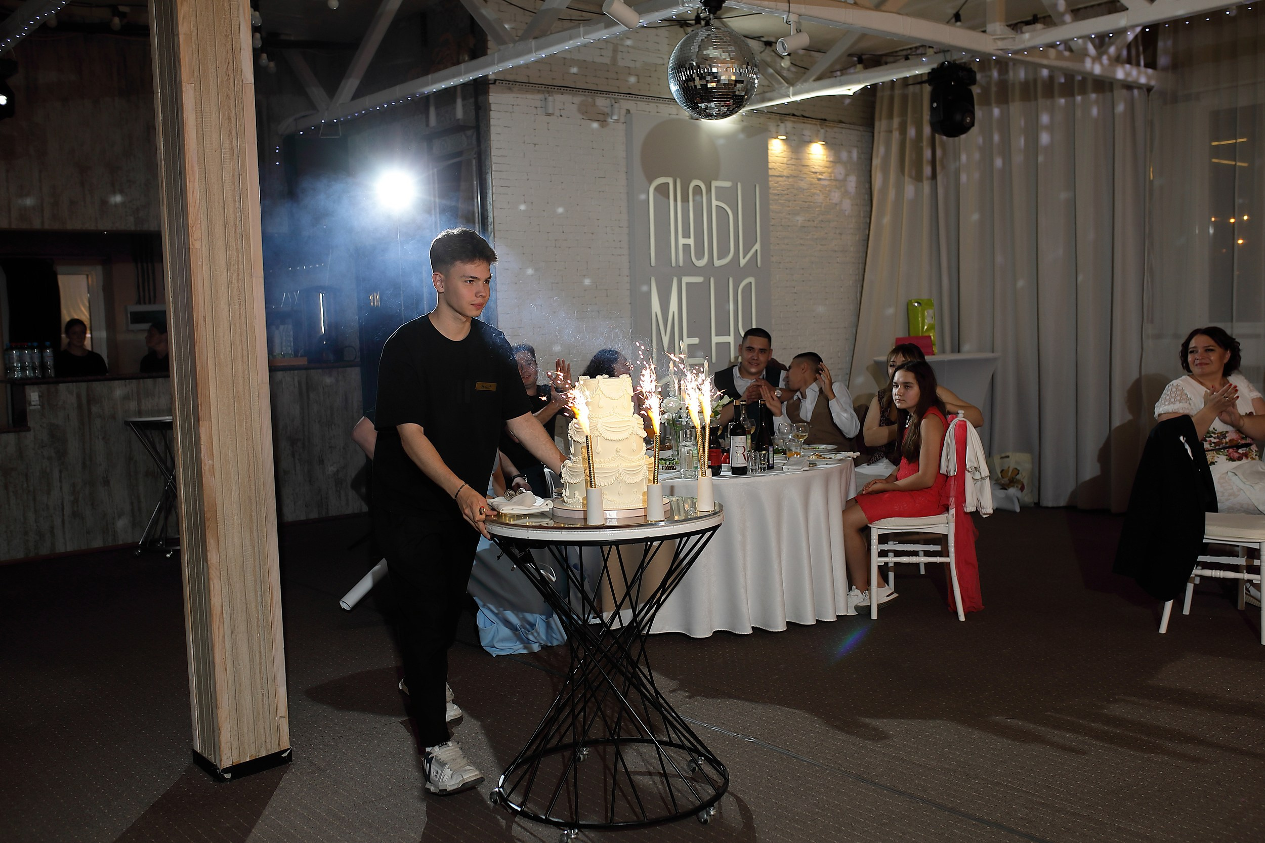 Свадебная фотосессия Расима и Анжелики в Екатеринбурге. Свадебный и семейный фотограф и видеограф в Екатеринбурге Полянские Тимур и Анастасия