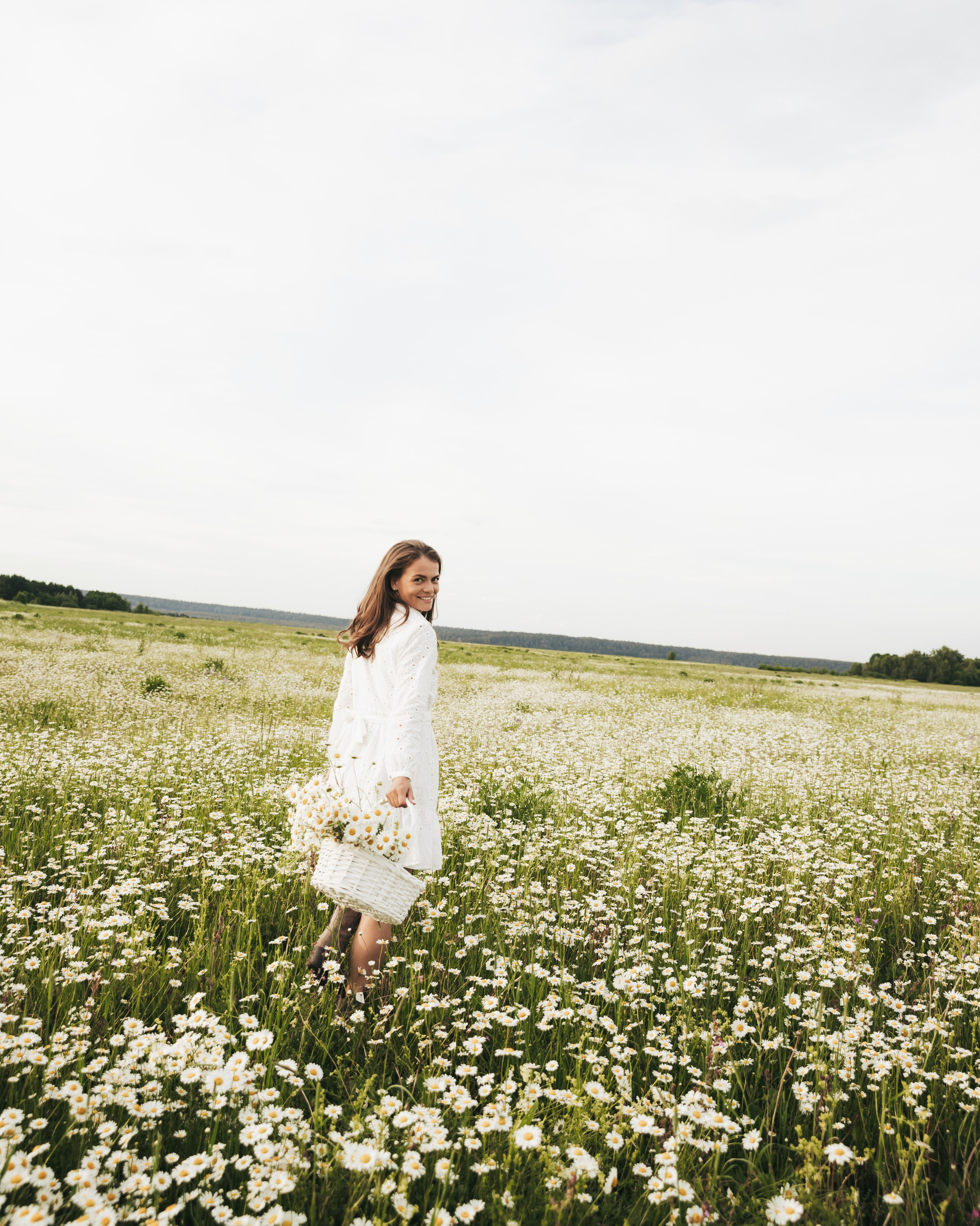 Фотосессия в поле с ромашками. Фотограф Игнатьева Любовь
