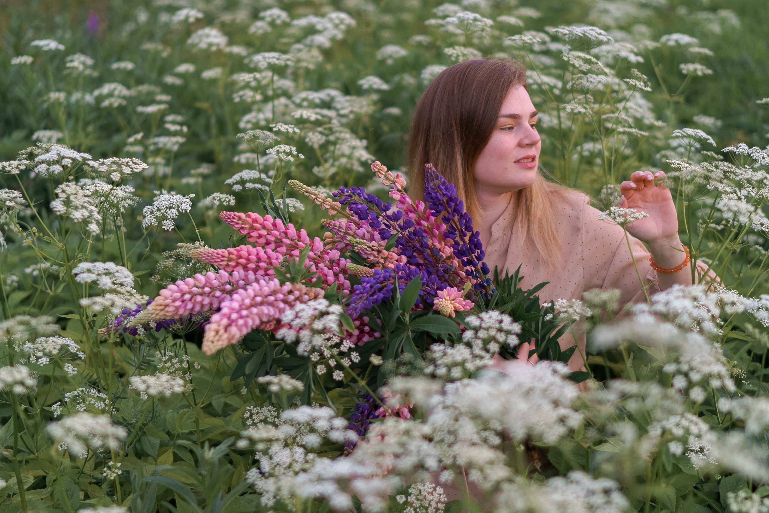 Женский портрет на природе