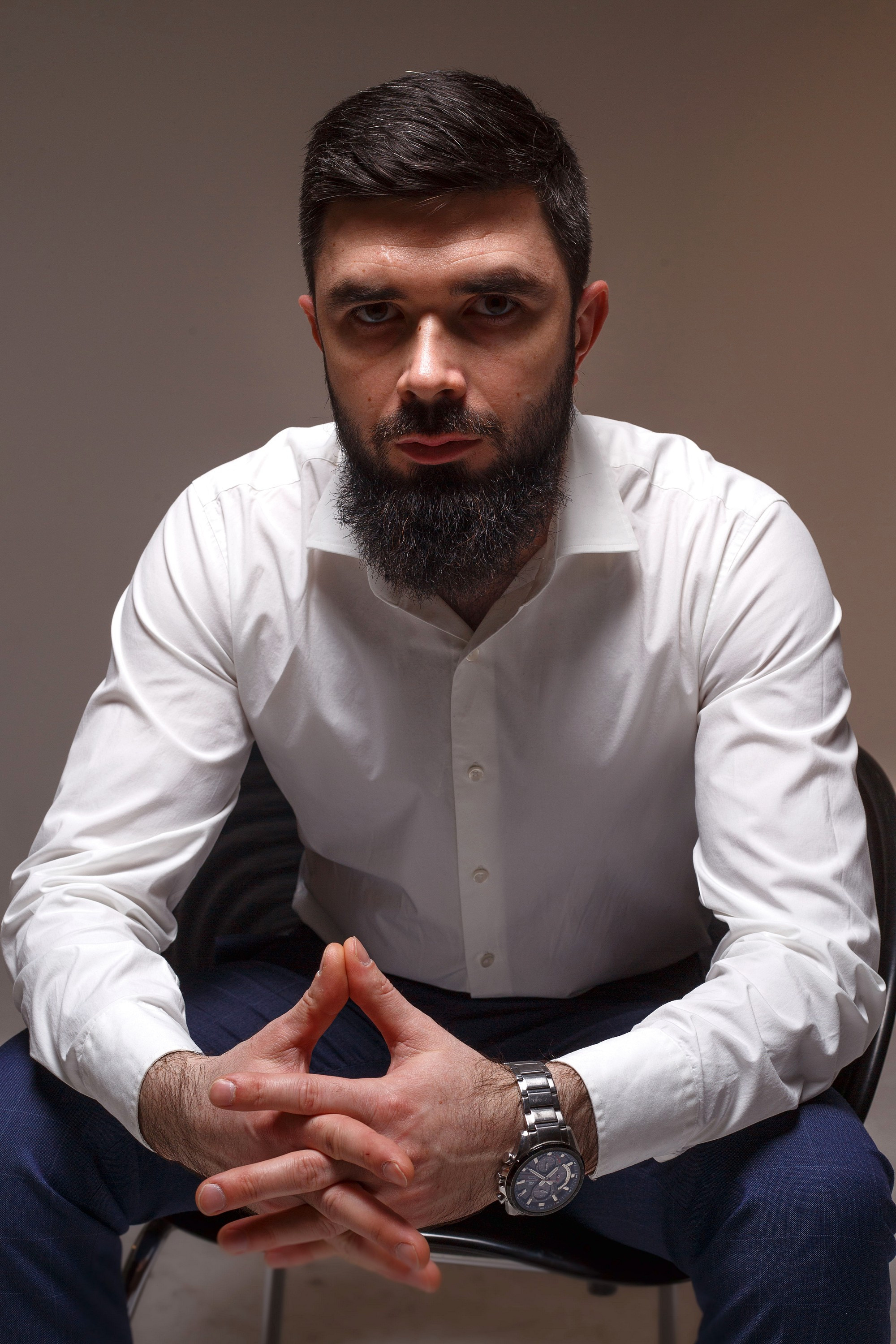 Мужской портрет в студии. Фотограф Яков Поспехов