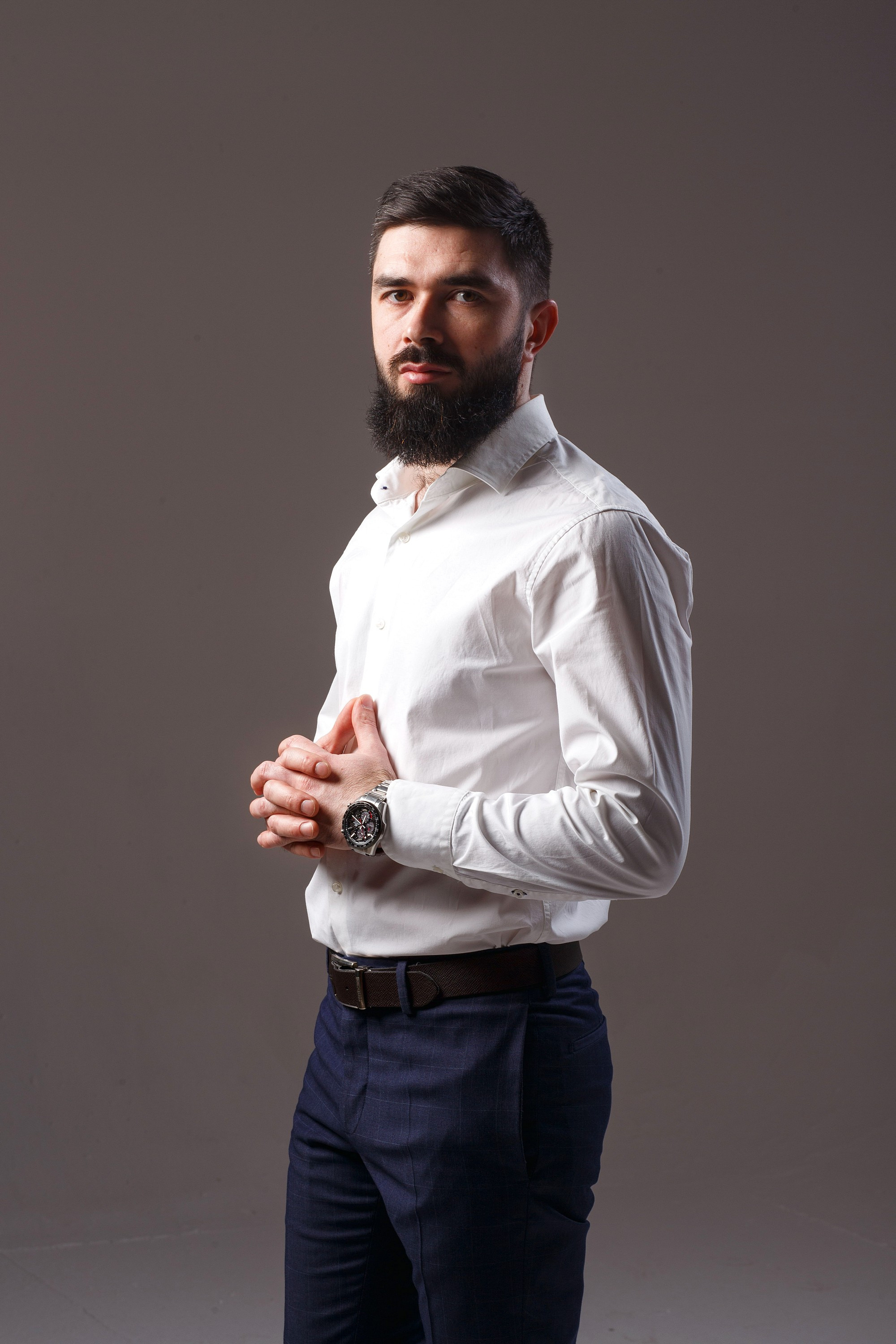 Мужской портрет в студии. Фотограф Яков Поспехов