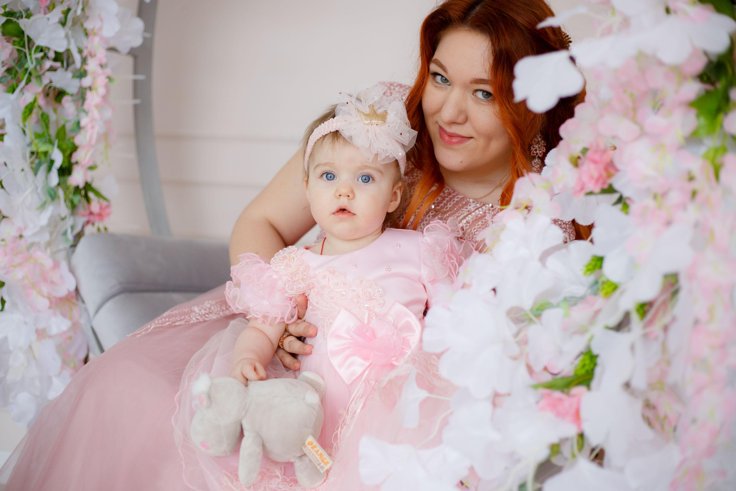 Анастасия —фотосессия в студии. Фотограф Яков Поспехов