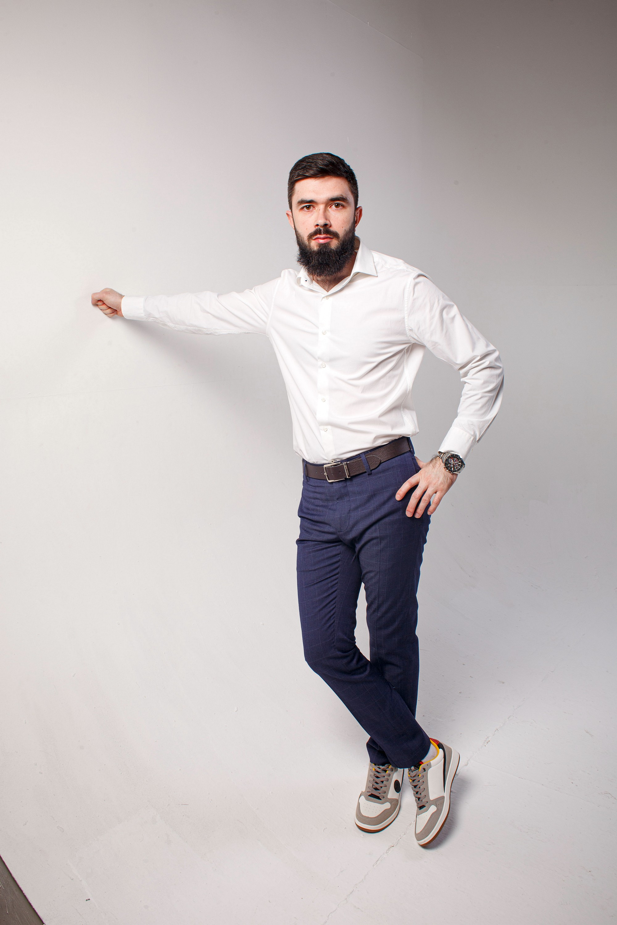 Мужской портрет в студии. Фотограф Яков Поспехов