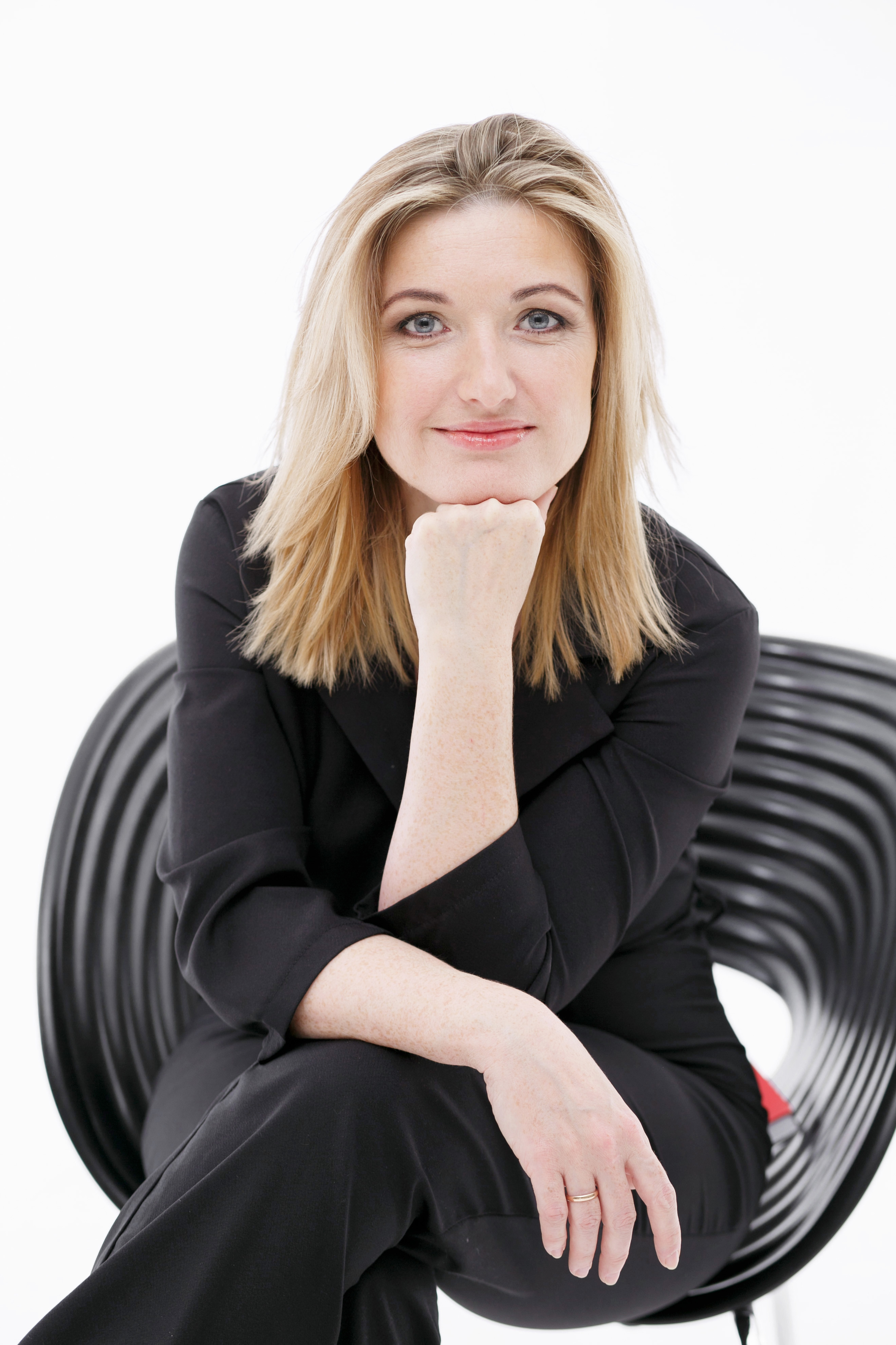 Деловой портрет. Представительская фотография. Портрет деловой женщины. Портрет. Бизнес портрет