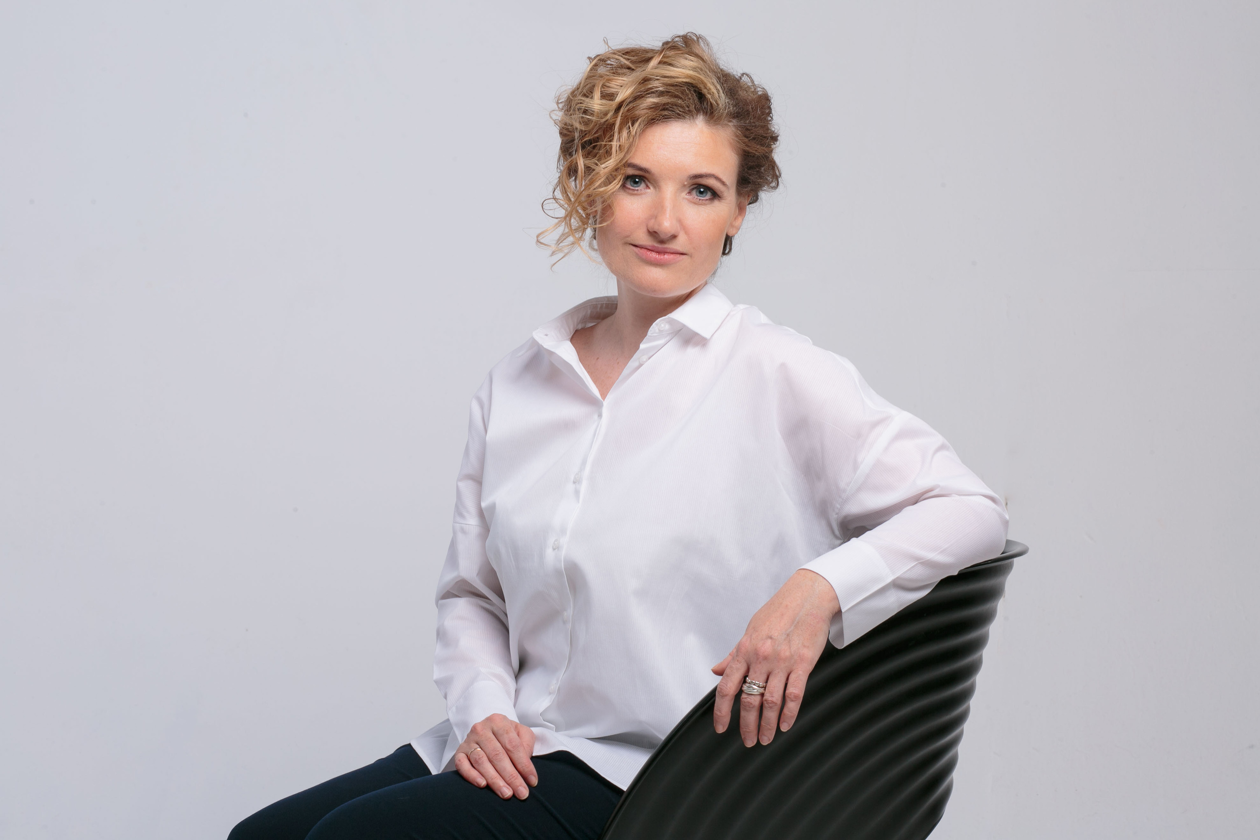 Бизнес портрет в студии. Фотограф Яков Поспехов