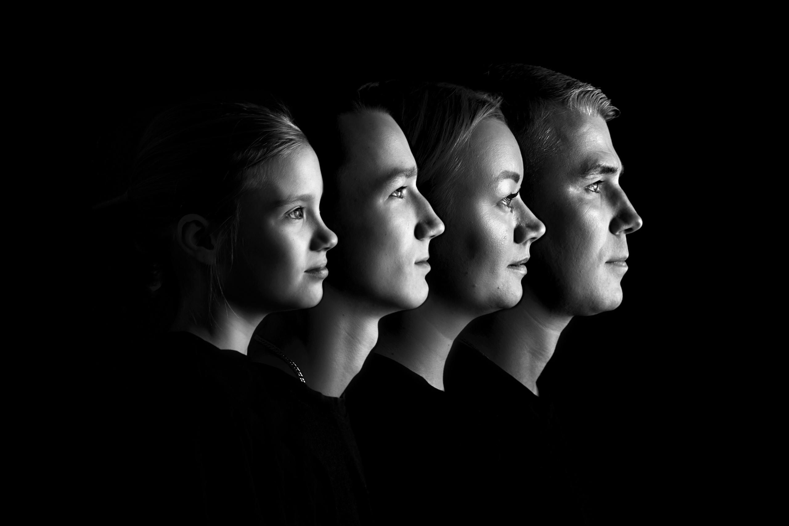 Профили. Семейный фотограф Тюмень, фотограф на роды Салмина Мария