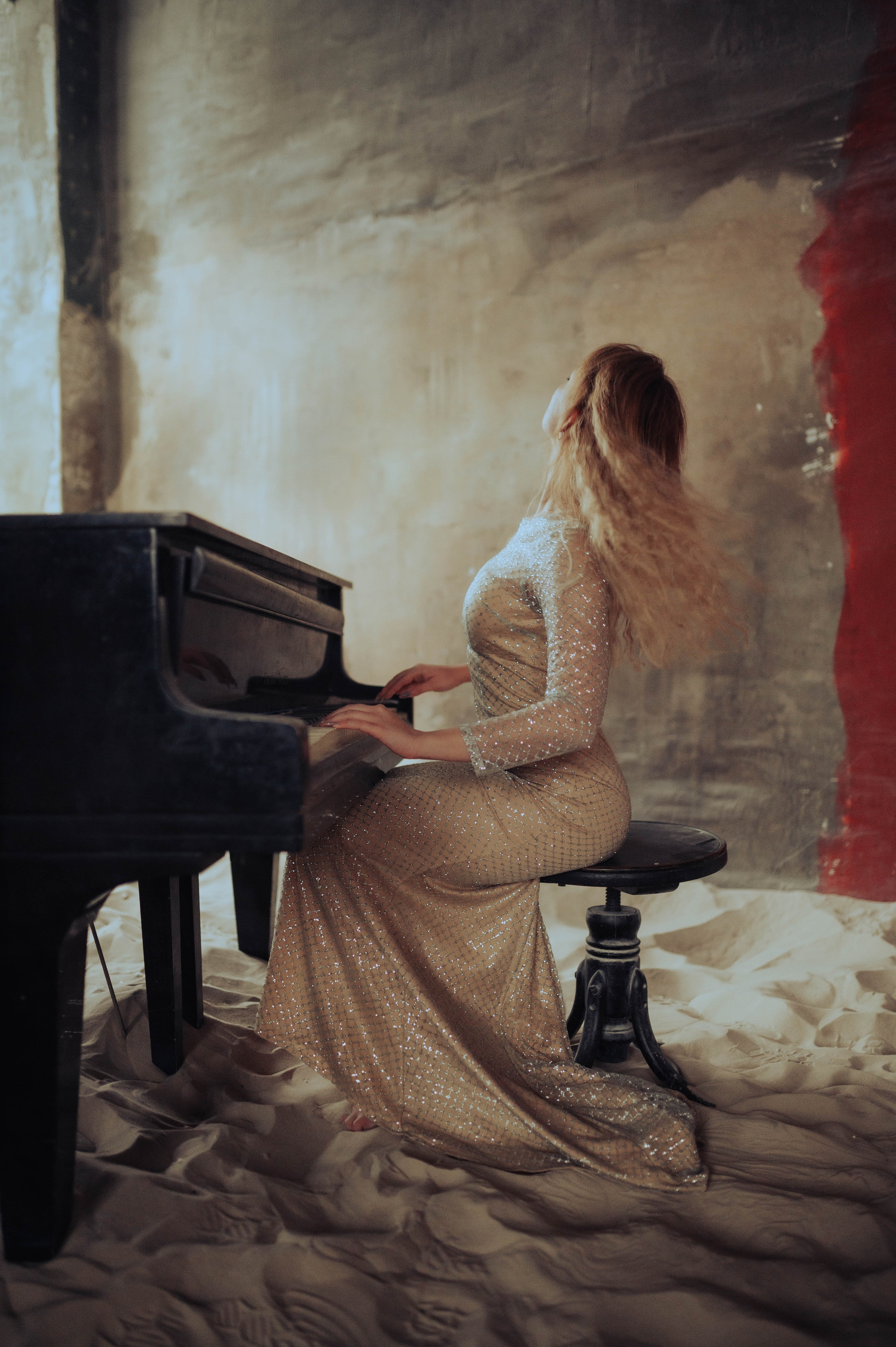 Студийный фотограф в Санкт-Петербурге, фотосессии с дополнительным освещением, фотостудии СПб, фотостудия локация 223