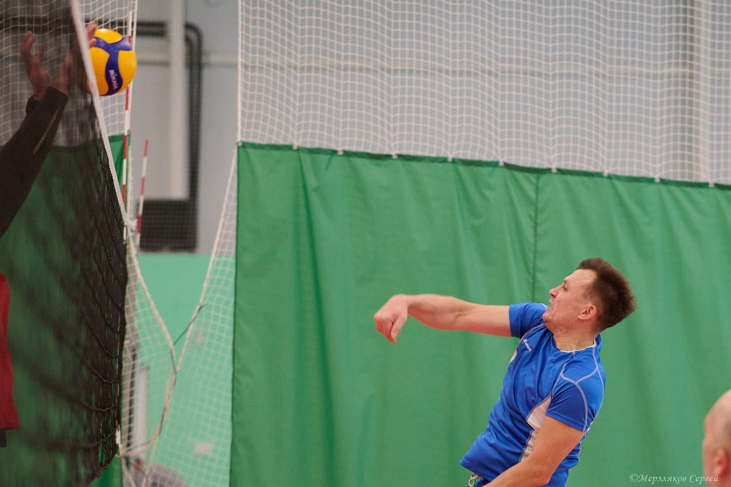 Новогодний волейбольный турнир. Ижевск. 16.12.23. Спортивный репортажный фотограф в Ижевске Сергей Мерзляков