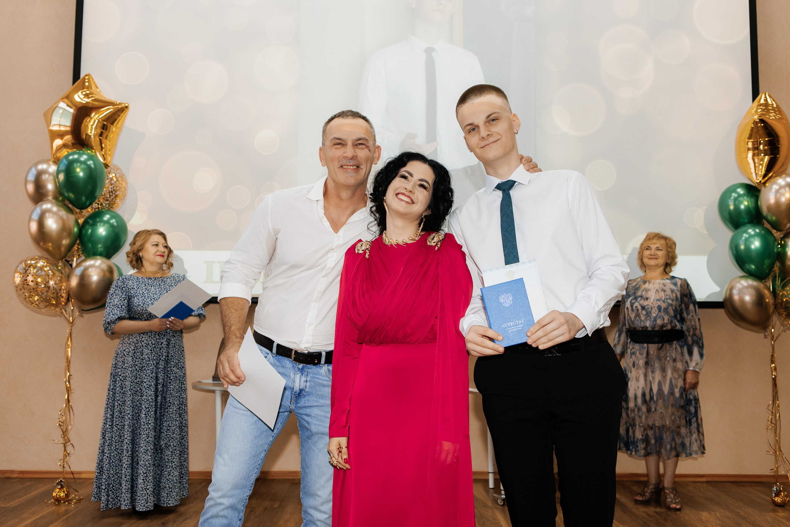 Выпускной Гимназия 12 2024 г. Свадебный и портретный Фотограф в Липецке Дмитрий Котюков