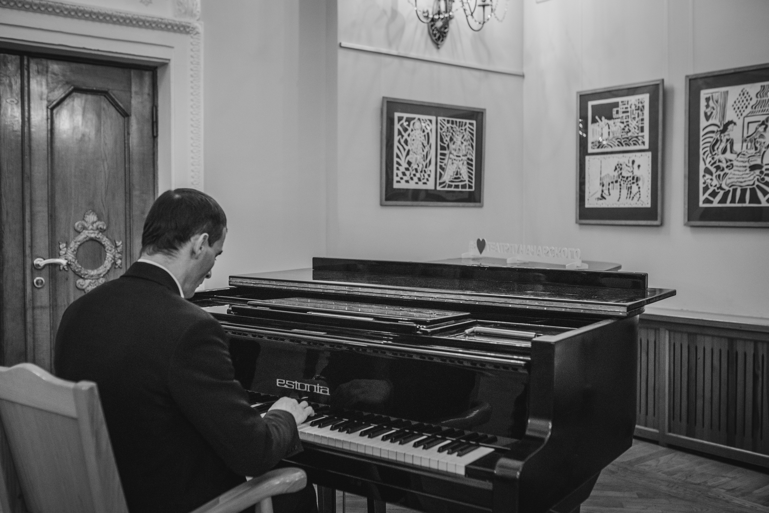 Театральный вечер «Мнимый больной». Творческий фотограф в Севастополе — Антонина Марченко