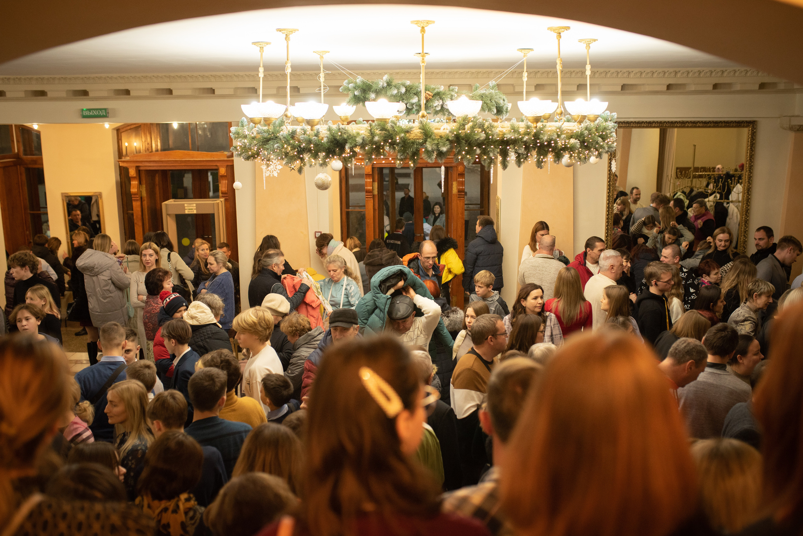 Театральный вечер «Мнимый больной». Творческий фотограф в Севастополе — Антонина Марченко