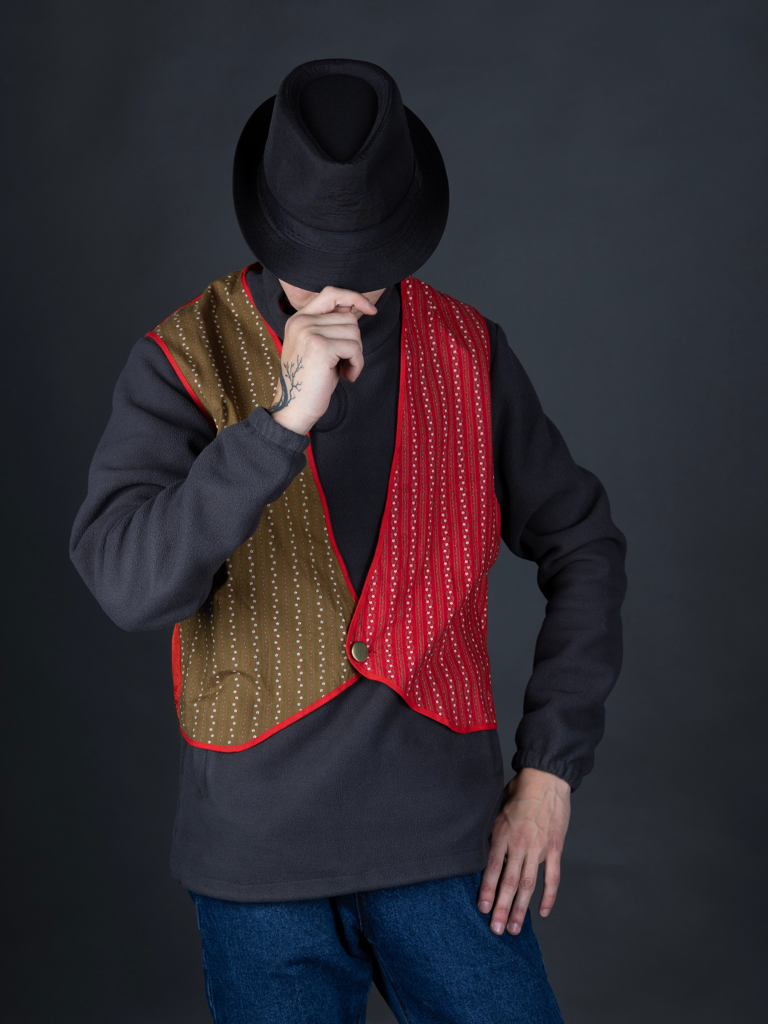 Фотограф Татьяна Марсуверских, участник и многократный призёр всероссийских и  международных конкурсов. Фотограф Жуковский, фотоуслуги в жуковском , Фотосессии, студийная съёмка, студийный портрет, студийный фотограф, детский фотограф, уличная фотопрогулка, репортажная съёмка, съёмки для маркетплейс, свадебный фотограф, свадебная фотосессия, церковная съёмка, церковный фотограф, съёмка  крещения, фотограф на крестины, съёмка венчания, фотосессия беременности , фотограф на выписку из род. дома, фотограф в школу, фотограф в детский сад, арт фотограф, предметная съёмка, предметный фотограф, фотограф на день рождения, фотограф на детский праздник, осенняя фотосессия, деловая фотосессия, портфолио, бьюти фотограф, фотограф автотранспорта, съёмка недвижимости, пейзажная съёмка, коммерческий фотограф, новогодняя фотосессия, эмоциональный портрет, фуд фотограф, фотограф анималист, уличный фотограф, домашняя фотосессия, косплей, модели, ню, пейзажный фотограф, фотосъёмка архитектуры, ретушь, обработка фотографий, фотосъёмка новорожденных Фотограф Татьяна Марсуверских  прокат карнавальных костюмов в Жуковском, крылья, аренда костюмов, вечерние платья, реквизит для съёмок, одежда, наряды для фотосессий посуточно