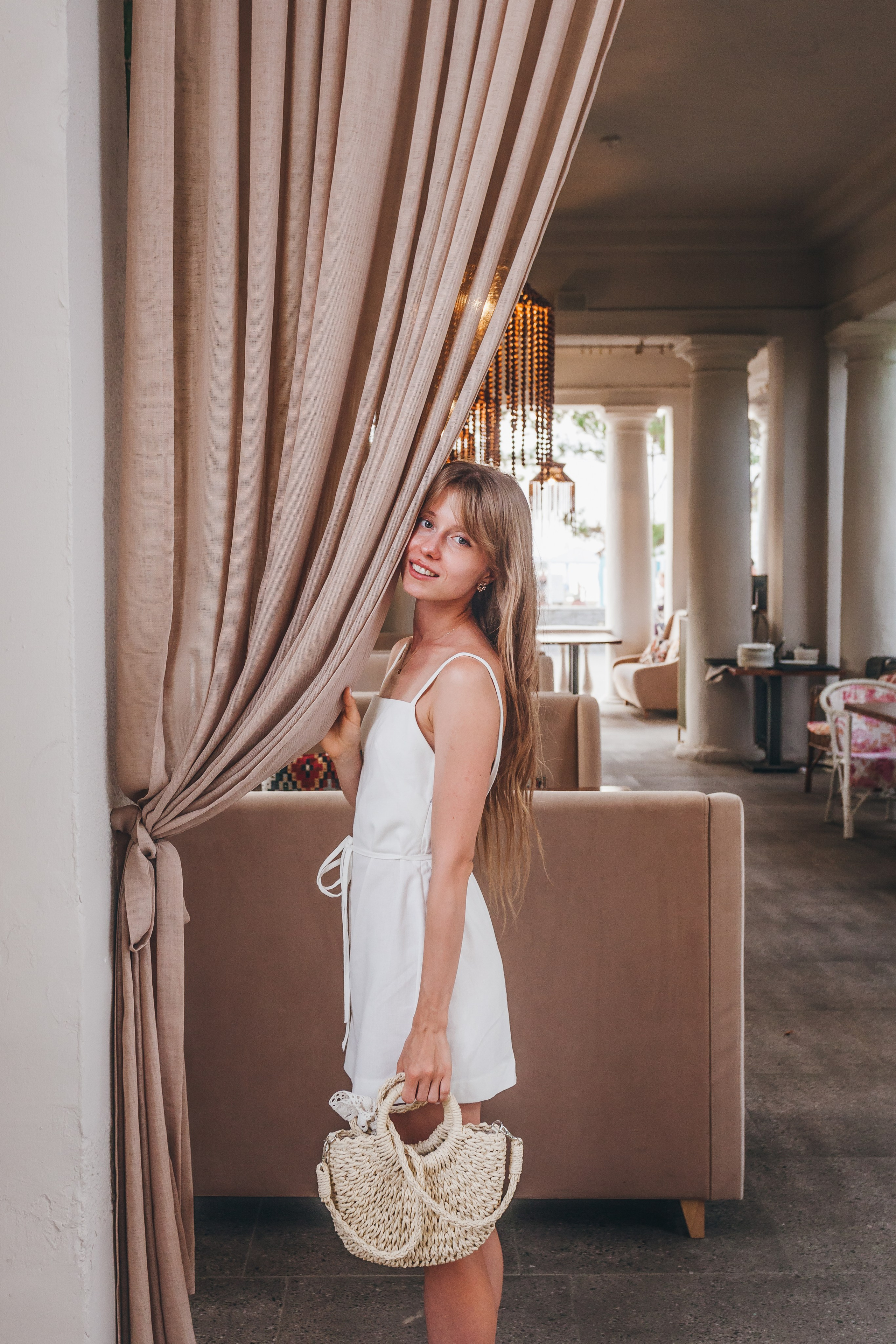 День рождение в уютном ресторане. Фотограф Денис Денисов