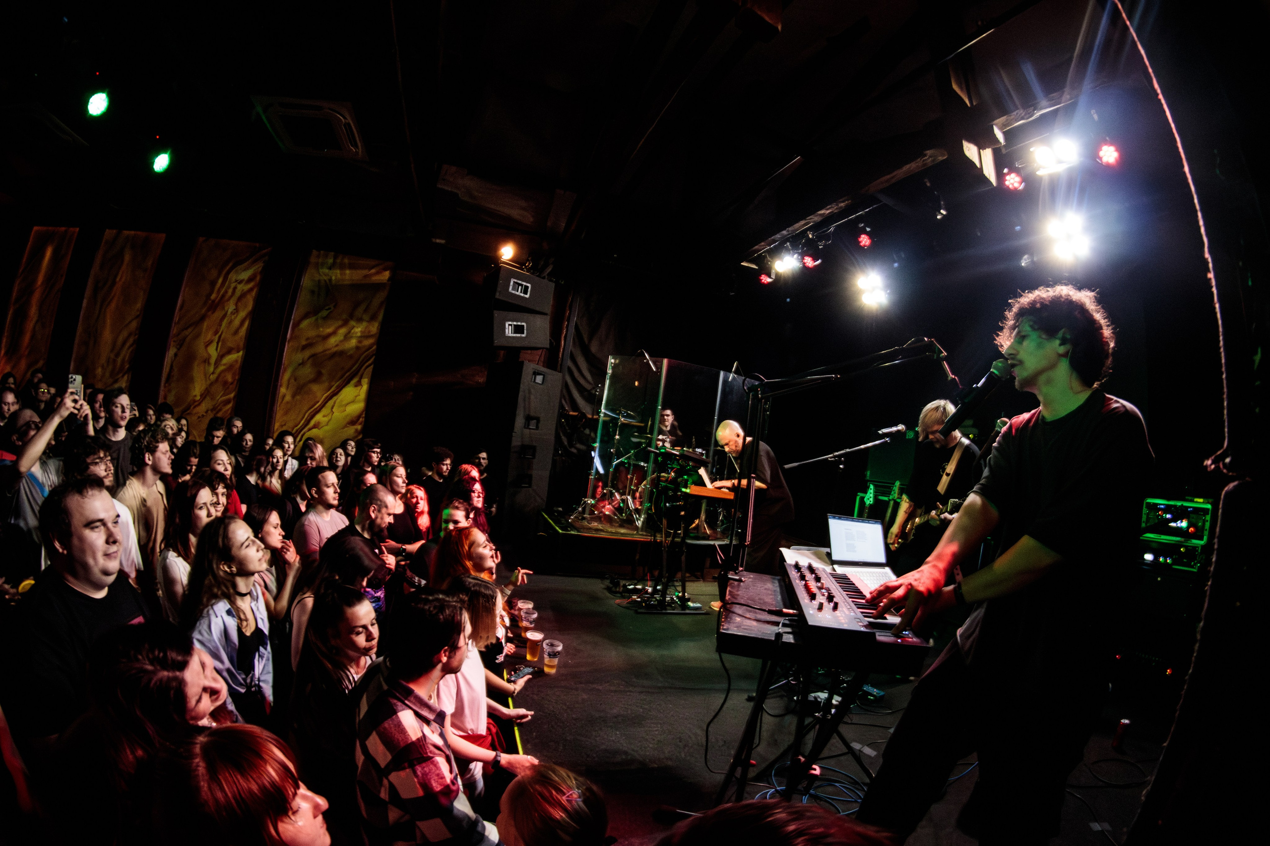 DenDerty. Портретный и концертный фотограф в Санкт-Петербурге Егор Телятников