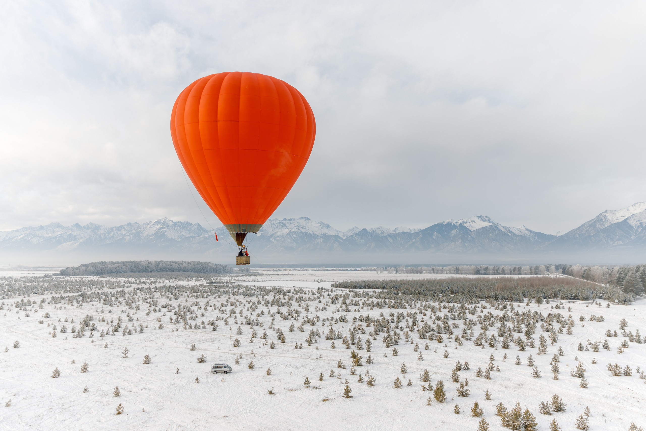 ЯБЛОКИ НА СНЕГУ. Свадебный фотограф Иркутск, репортажный фотограф Иркутск