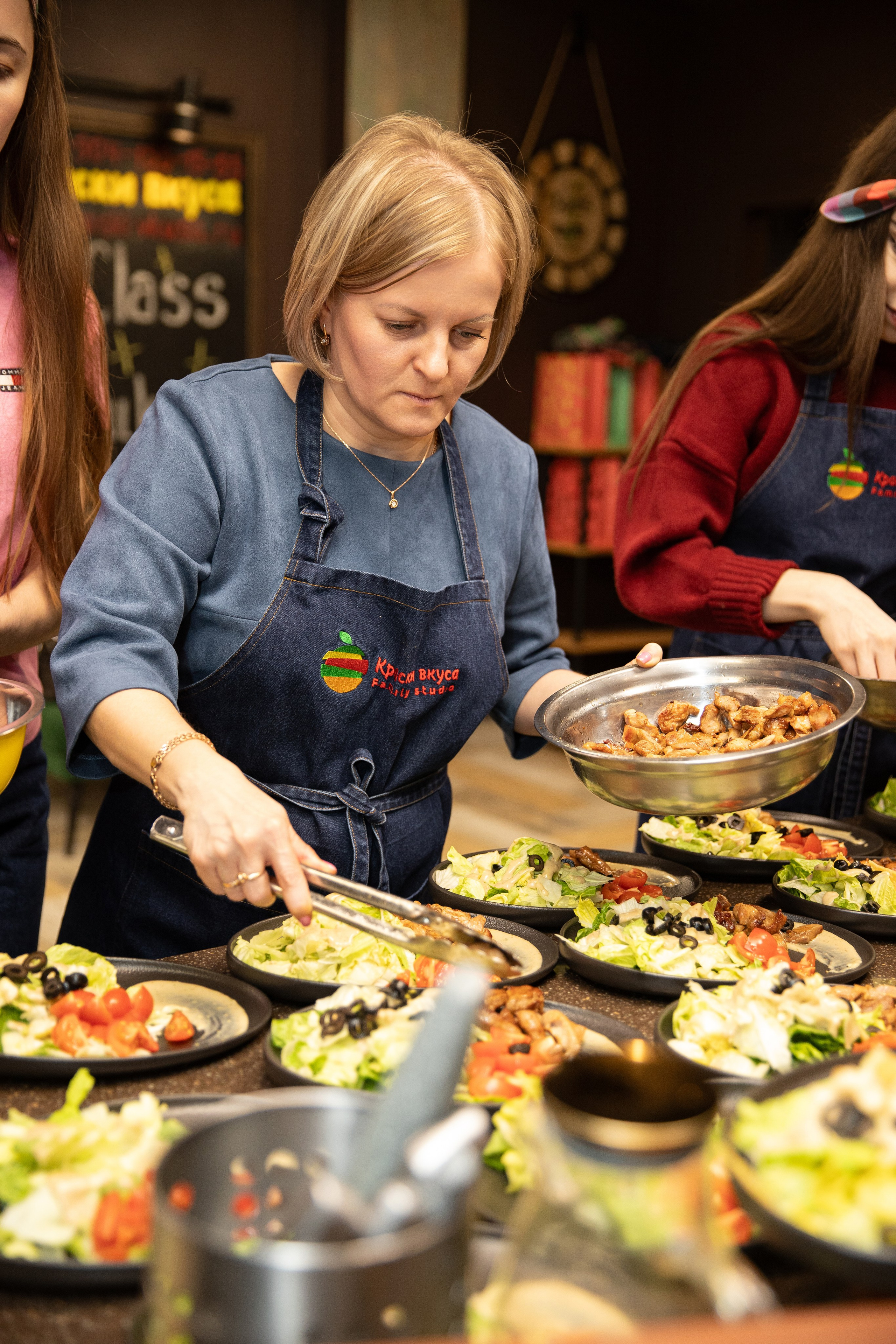 Встреча во «Краски Вкуса». Свадебный фотограф Иркутск, репортажный фотограф Иркутск