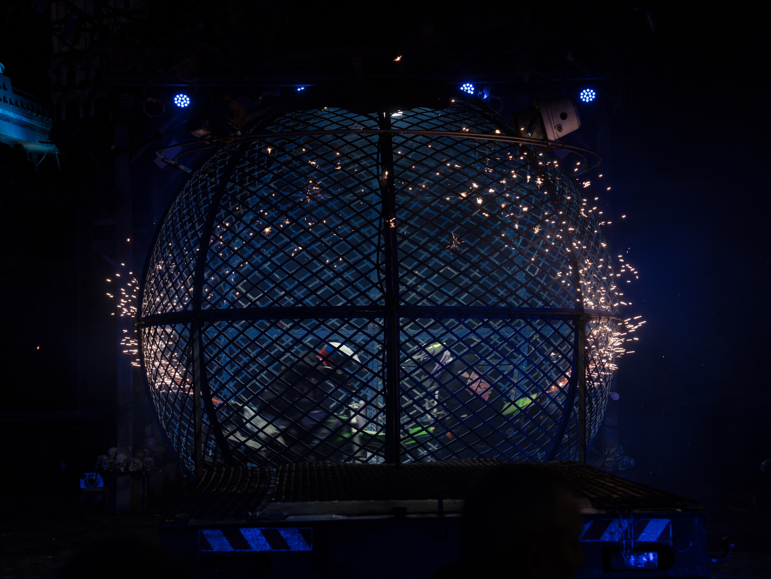 Новогодняя сказка в Байк Центре «Ночные Волки». Крамер Юлиана детский и семейный фотограф