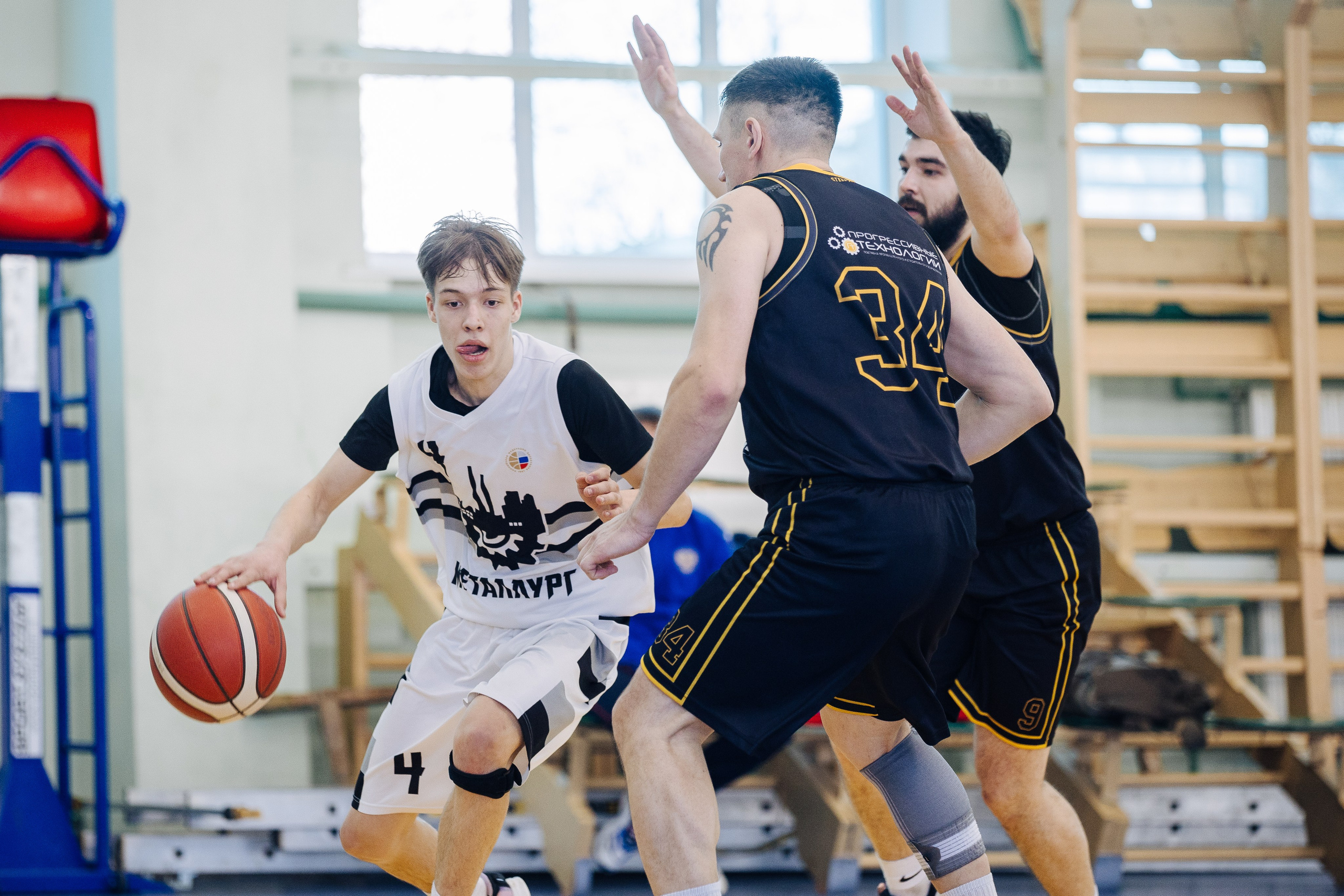 Любительский Чемпионат Магнитогорска по баскетболу // 09.02.25. Денис Прохоров Фотограф в г. Магнитогорск