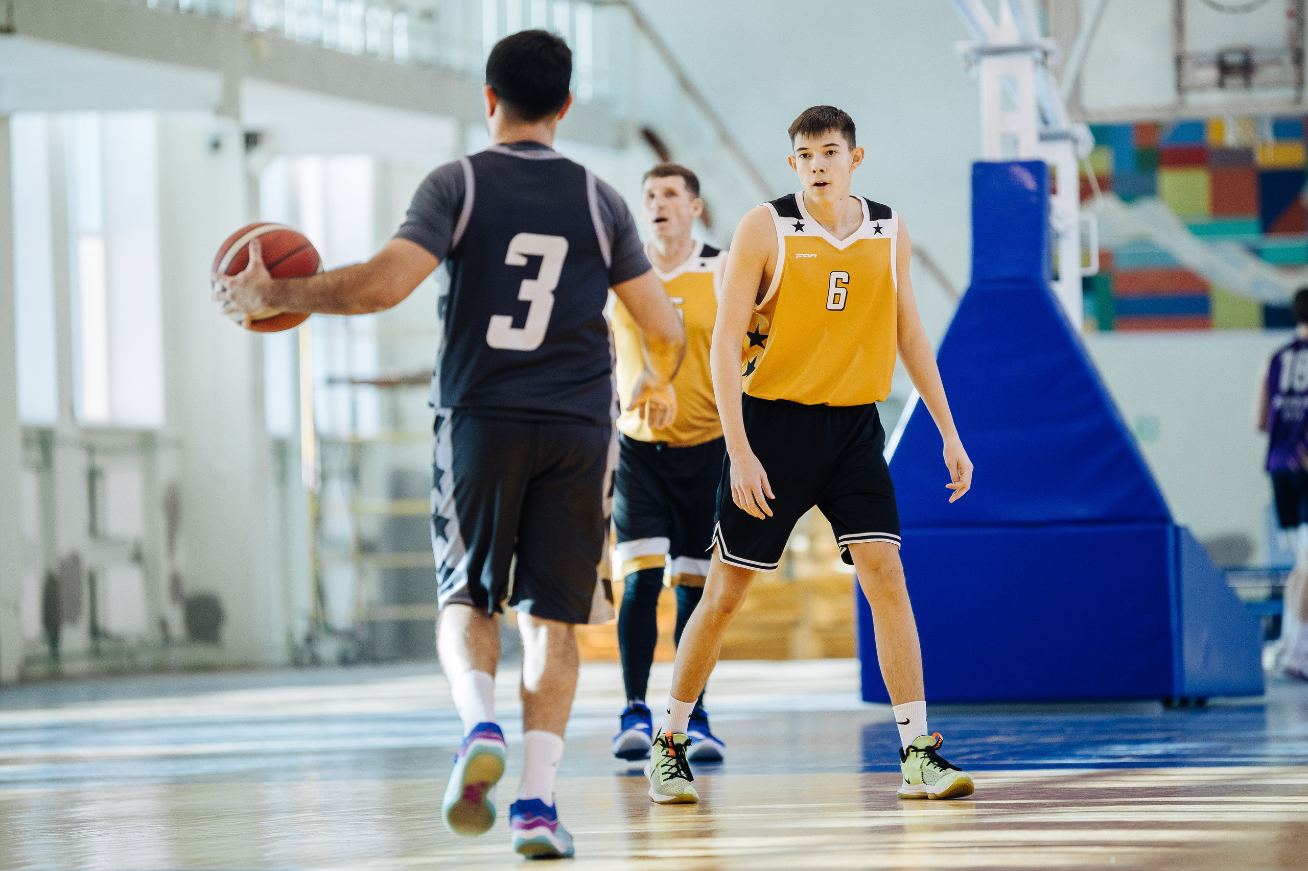 Любительский Чемпионат Магнитогорска по баскетболу // 09.02.25. Денис Прохоров Фотограф в г. Магнитогорск