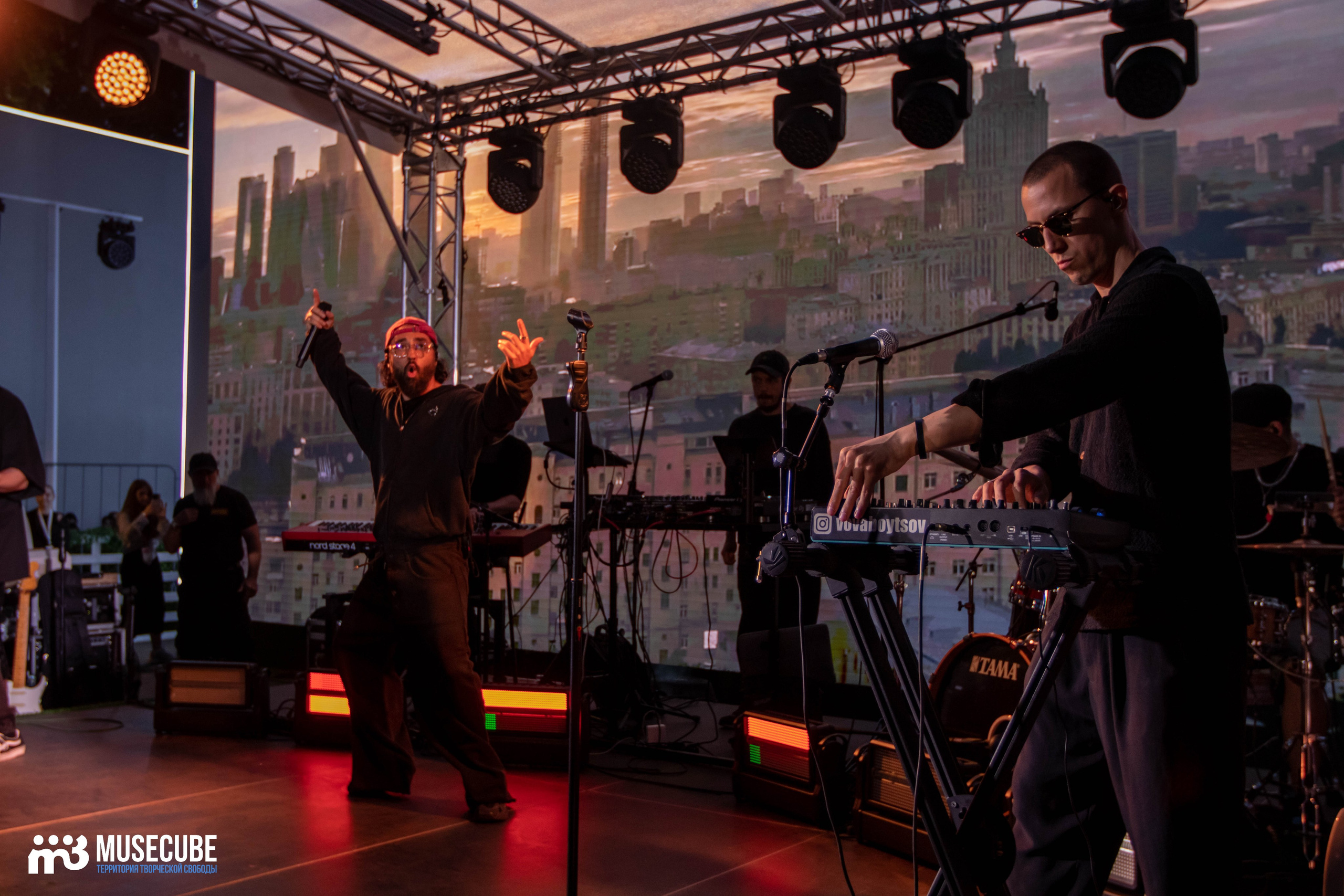 МОТ. Концертный фотограф