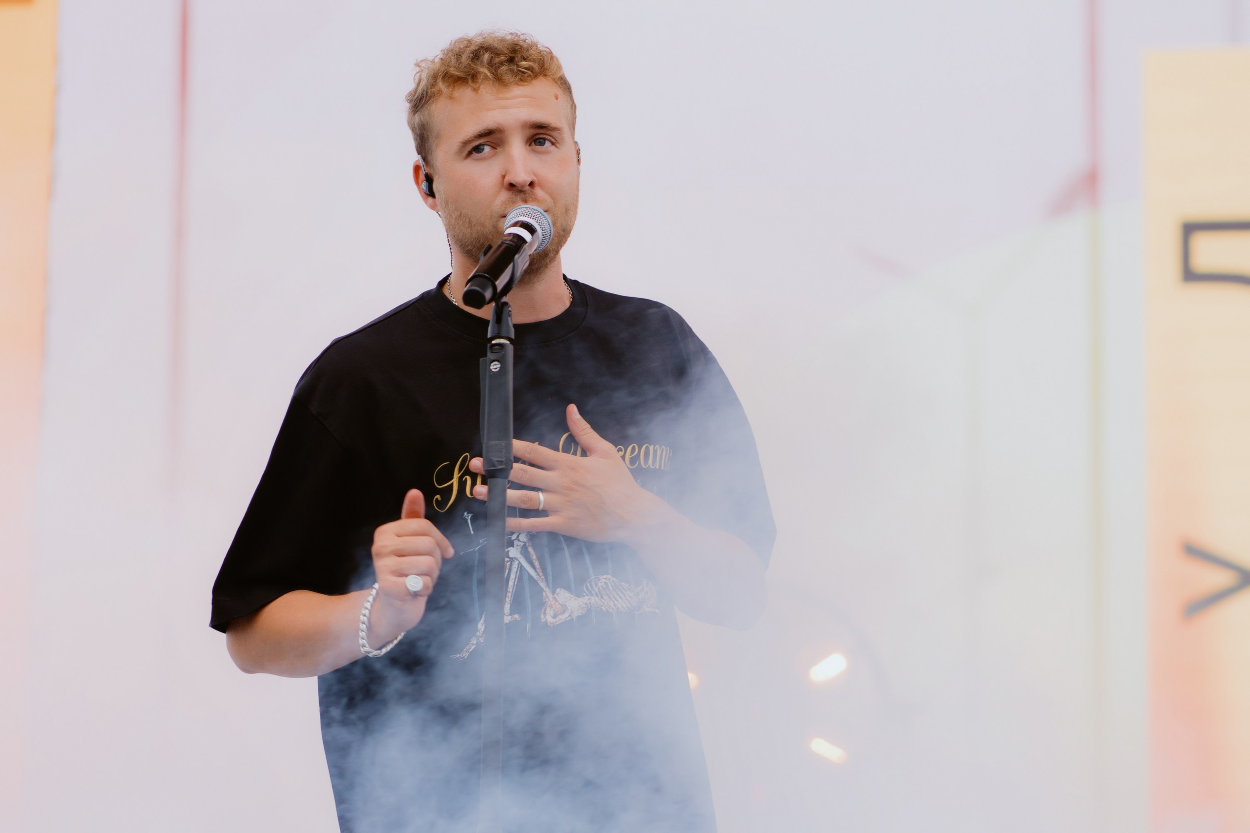 Dvor mega music festival. Photographer — ERASTOV