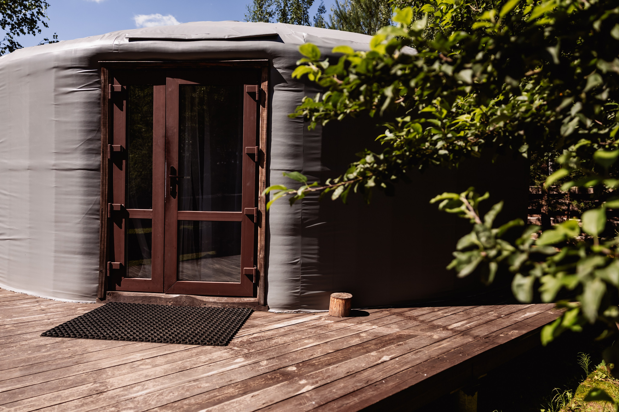 БЕРЕЗКА ВИЛАДЖ | Глэмпинг в Коломне | Юрта «Лесная». ФОТОГРАФ ИРИНА ШАМАТАВА