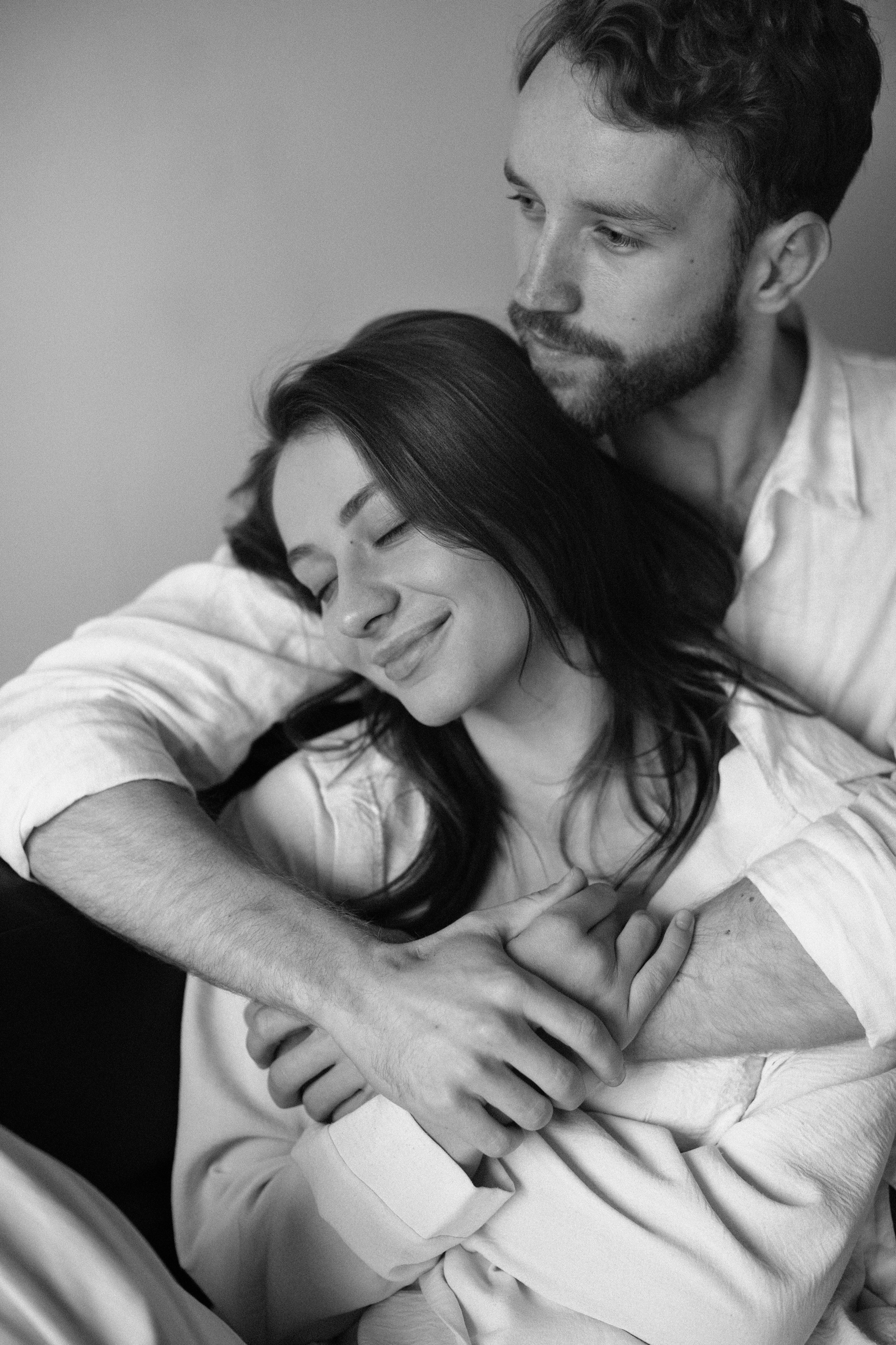 Liam & Emma: romantic rainy day photo session. Alice Bell — Wedding photographer in New York