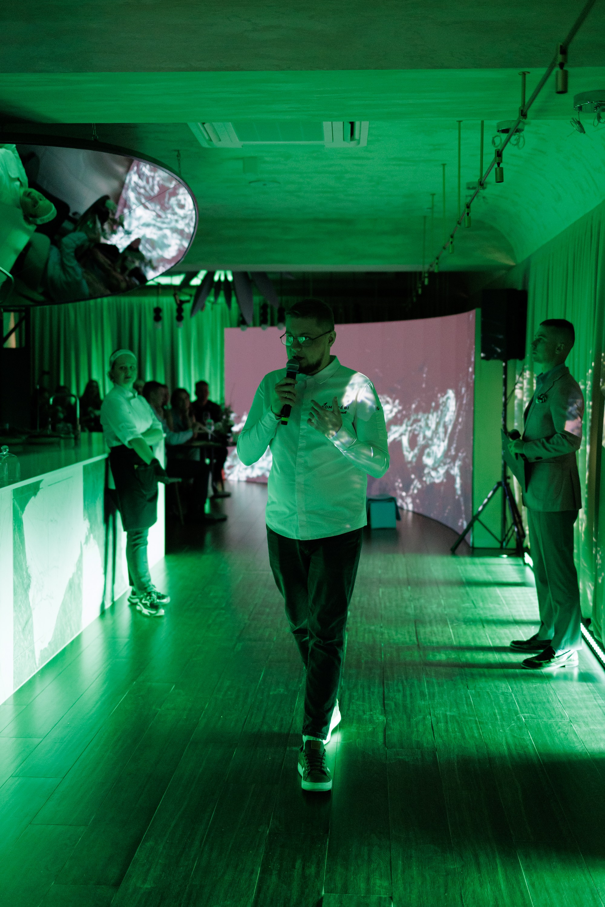 Гастроужин в р.Komorebi (may.25). Свадебный фотограф