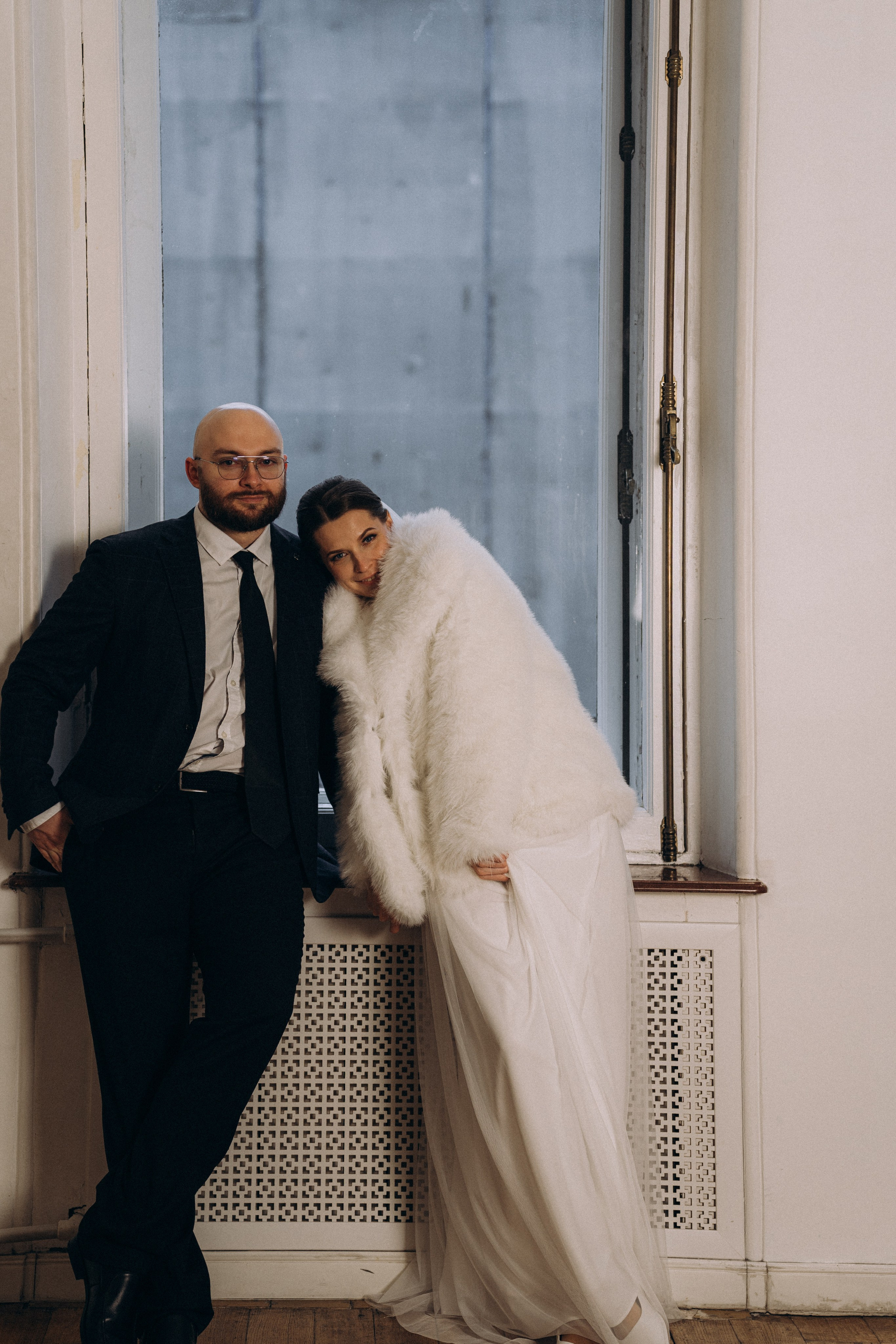 СВАДЕБНАЯ СЬЕМКА ВО ВТОРОМ ДВОРЦЕ (ДЕКАБРЬ) ТАКЖЕ СЬЕМКА В СТУДИИ НА ЧЕРНЫШЕВСКОЙ. Профессиональный фотограф, Санкт-Петербург — Виктория Богомолова