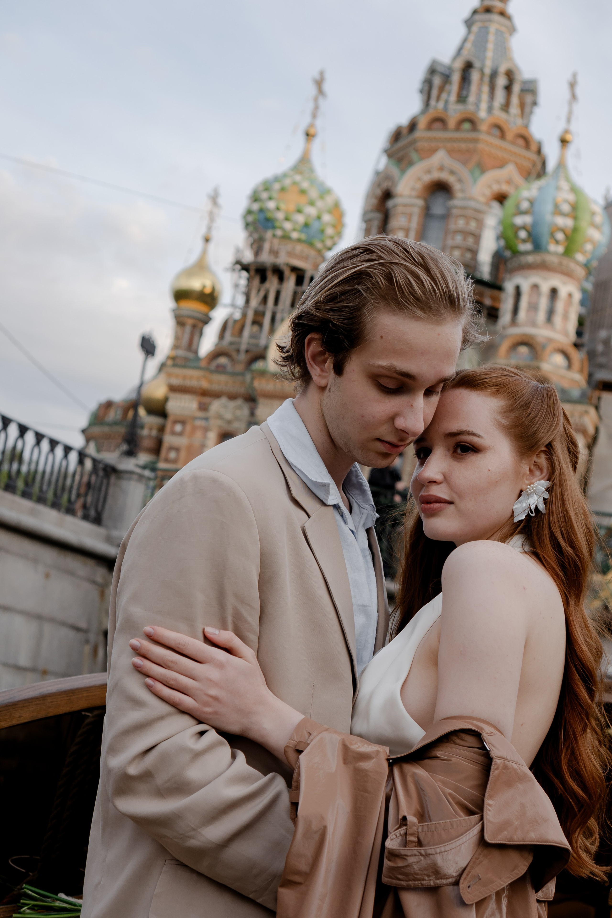 СВАДЕНБНАЯ СЬЕМКА НА КАТЕРЕ ПО КАНАЛАМ САНКТ-ПЕТЕРБУРГА И В АКВАТОРИИ НЕВЫ. Профессиональный фотограф, Санкт-Петербург — Виктория Богомолова