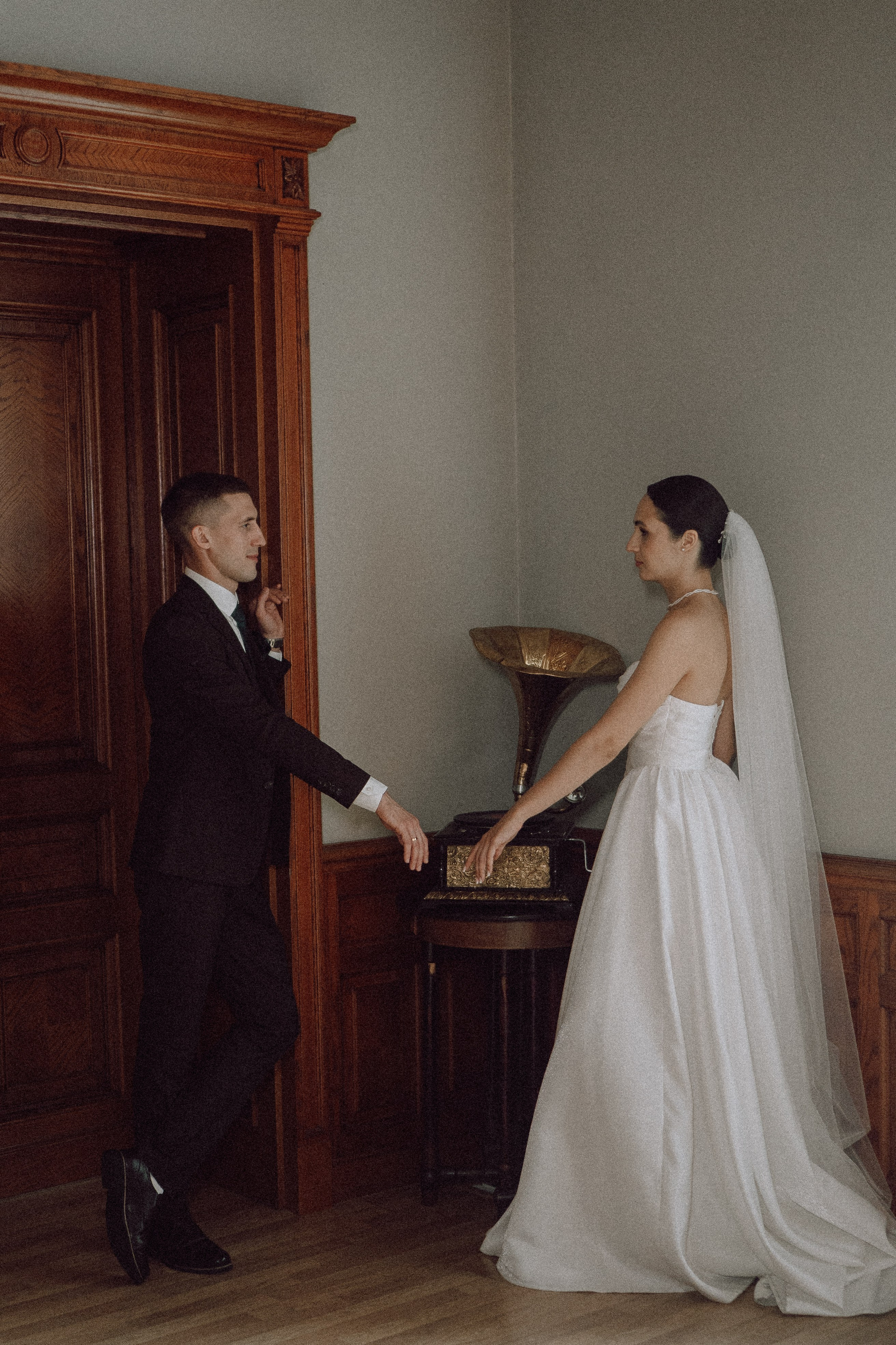 СВАДЕБНАЯ ПРОГУЛКА В САНТК-ПЕТЕРБУРГЕ (ИСАКИЕВСКИЙ СОБОР, ЗИМНЯЯ КАНАВКА, ЭРМИТАЖ И БОЛЬШАЯ МОРСКАЯ УЛИЦА). Профессиональный фотограф, Санкт-Петербург — Виктория Богомолова