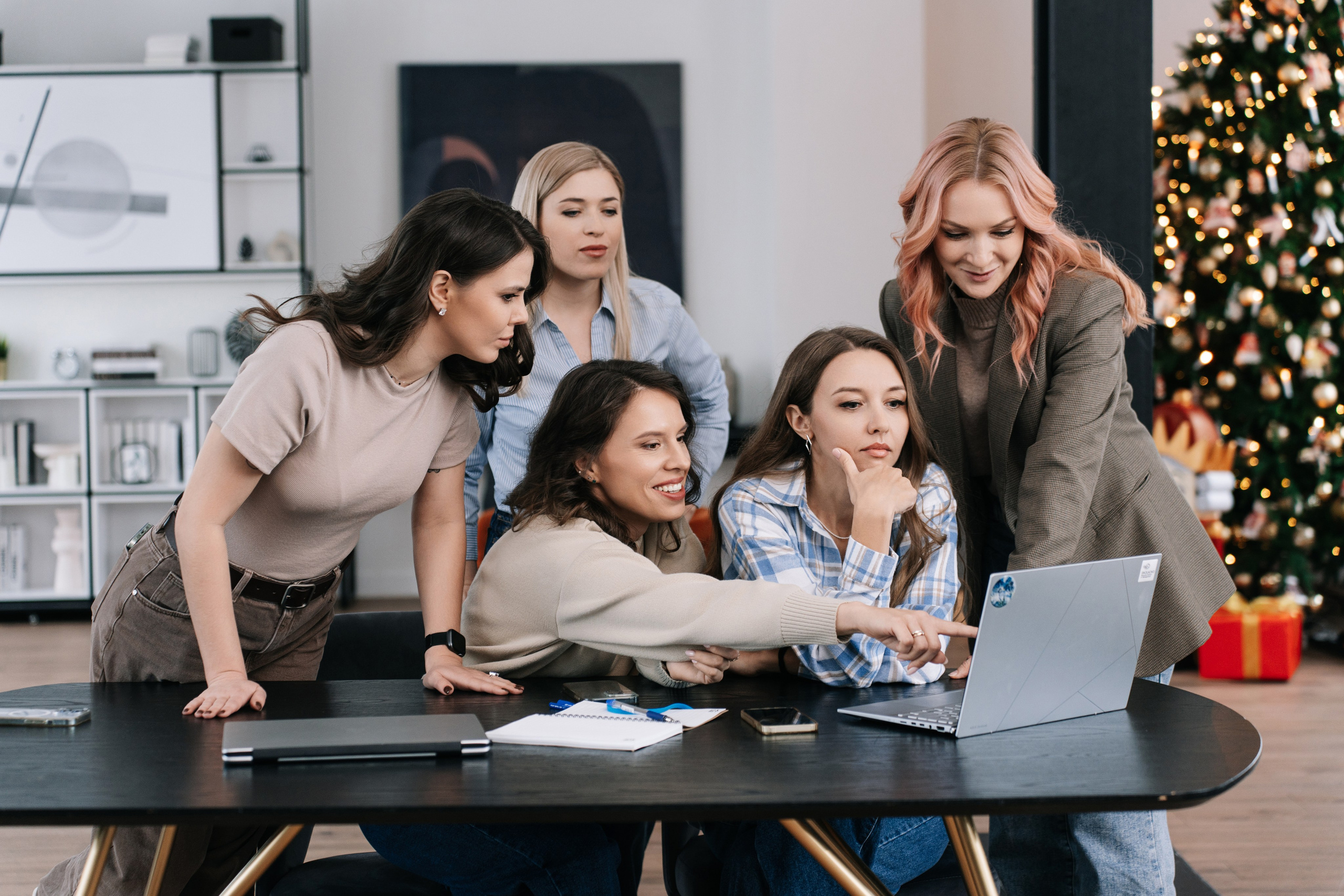 Бизнес фотосессия для сотрудников в фотостудии