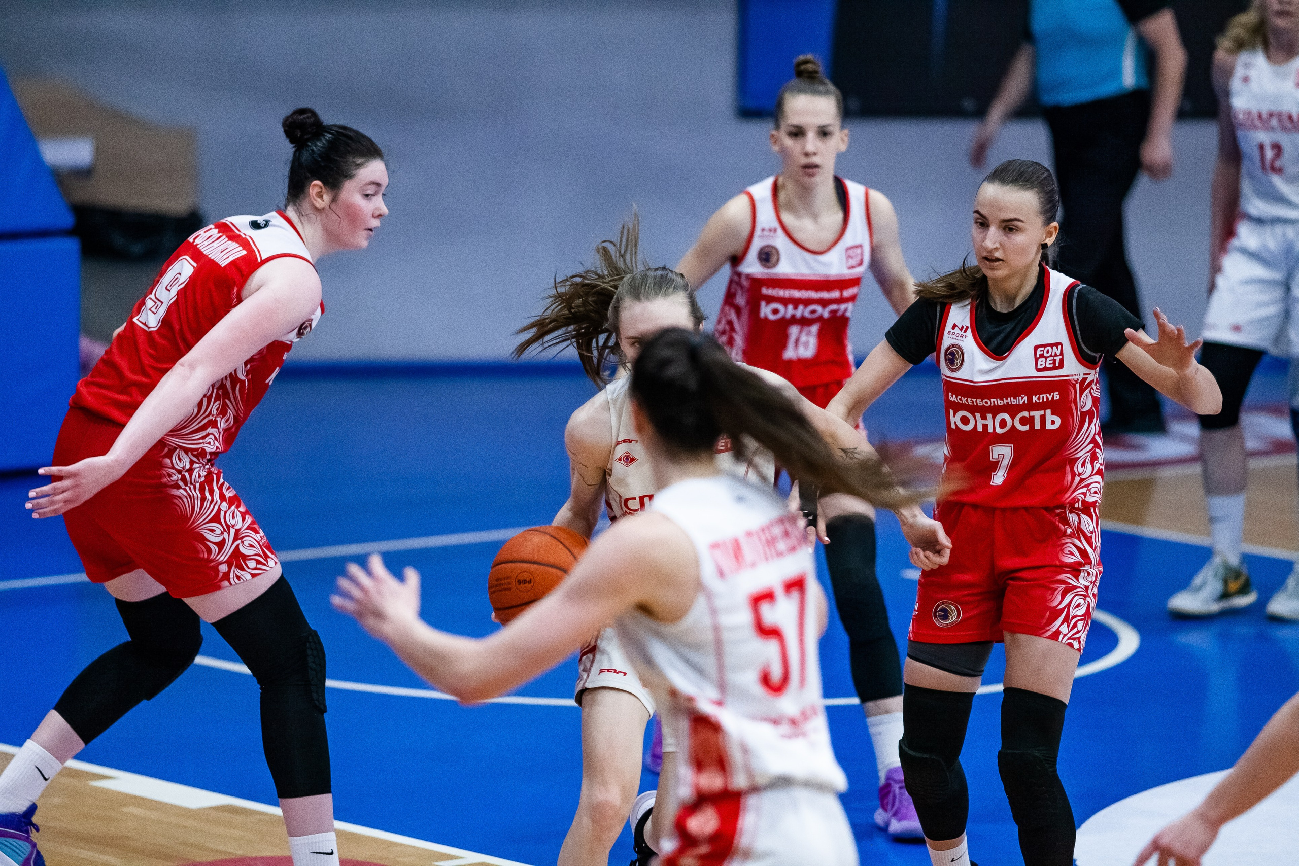 РФБ / БК Юность — БК Спартак. Фотография