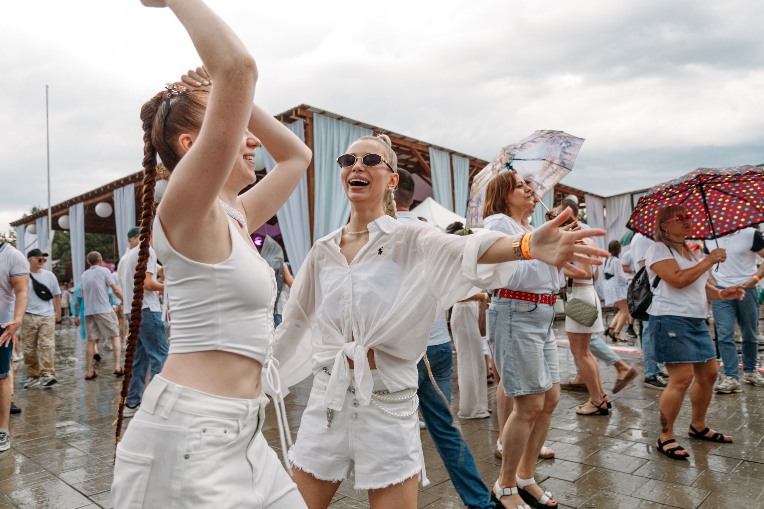 White Party @ Бархат парк. Репортажный фотограф Максим Полянский. Москва, Санкт-Петербург, Красноярск