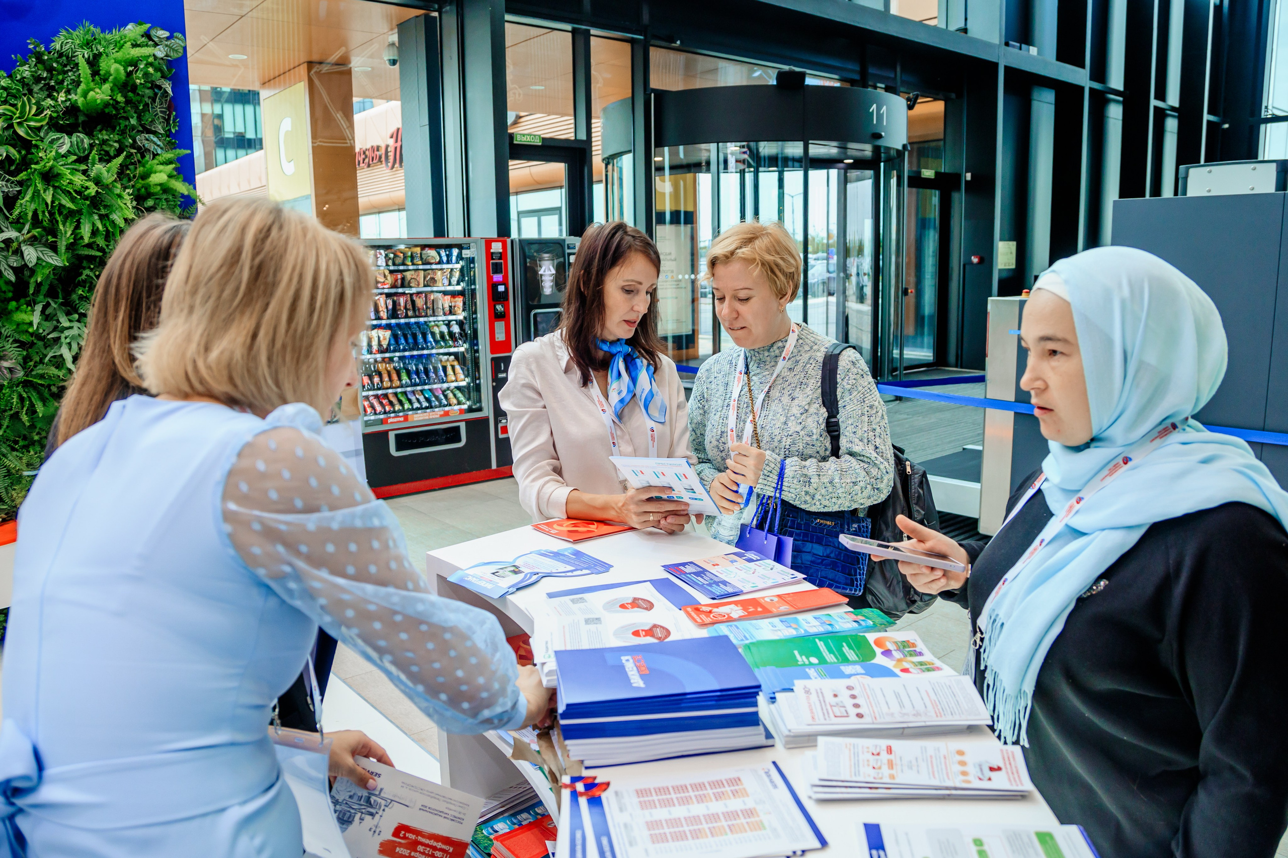 Фотограф на выставку в Спб — заказать съемку в Санкт-Петербурге— Екатерина Ладванова