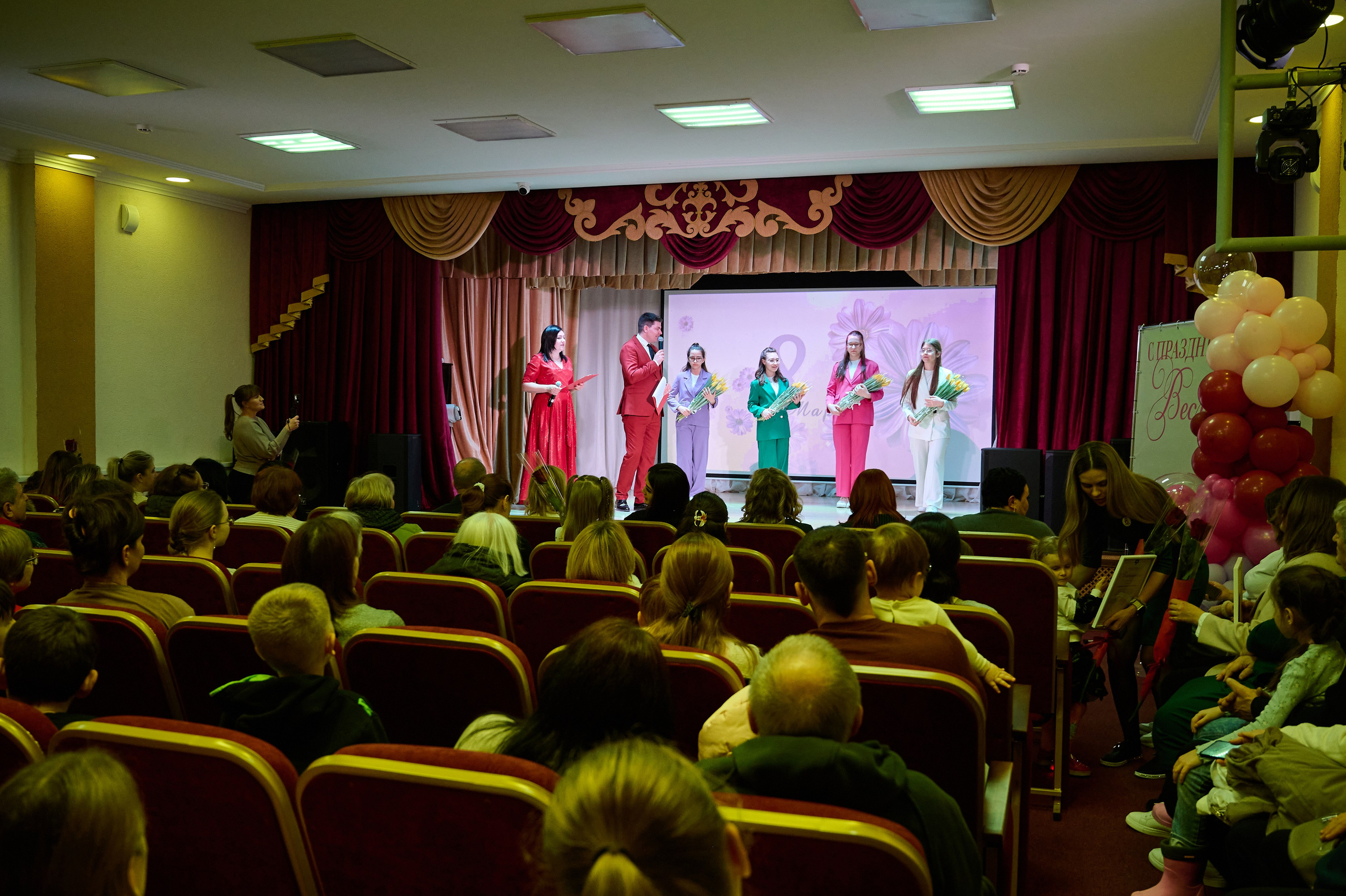 8 марта в Виноградном. Жизнь курорта Кабардинка в фотографиях