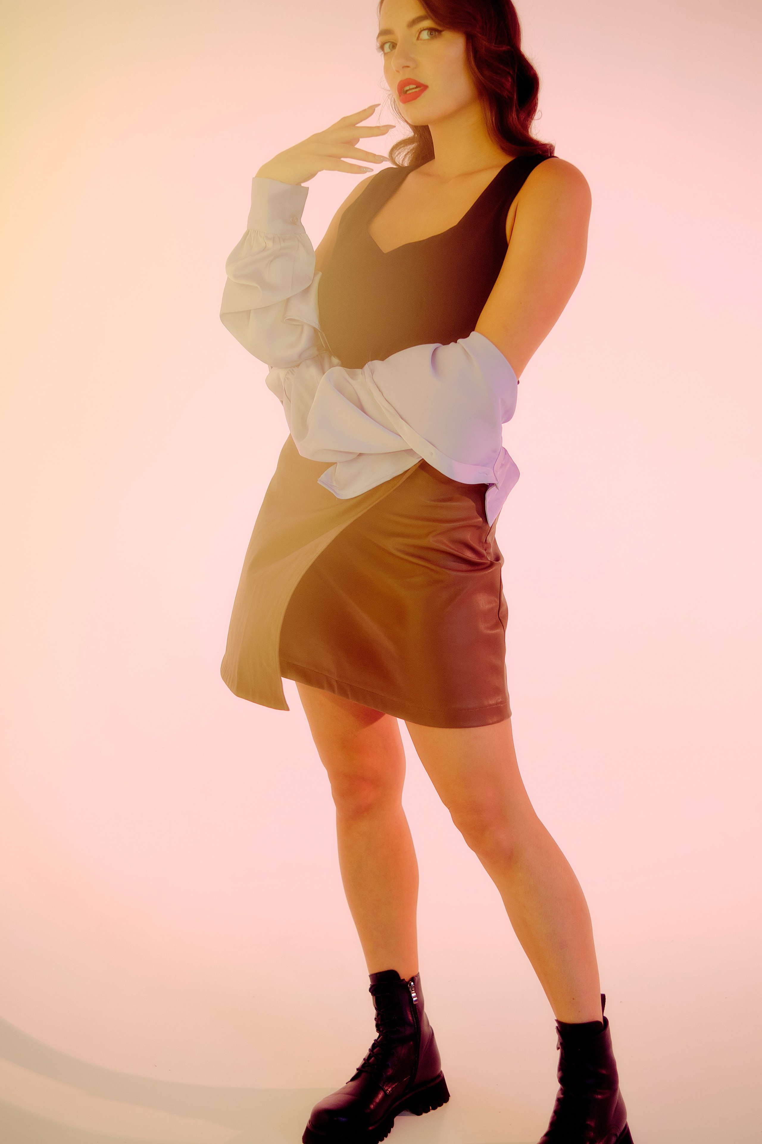 Индивидуальная фотосессия с цветами в студии. Портретный, семейный фотограф в Твери Жданова Татьяна tatzhdanov Таня