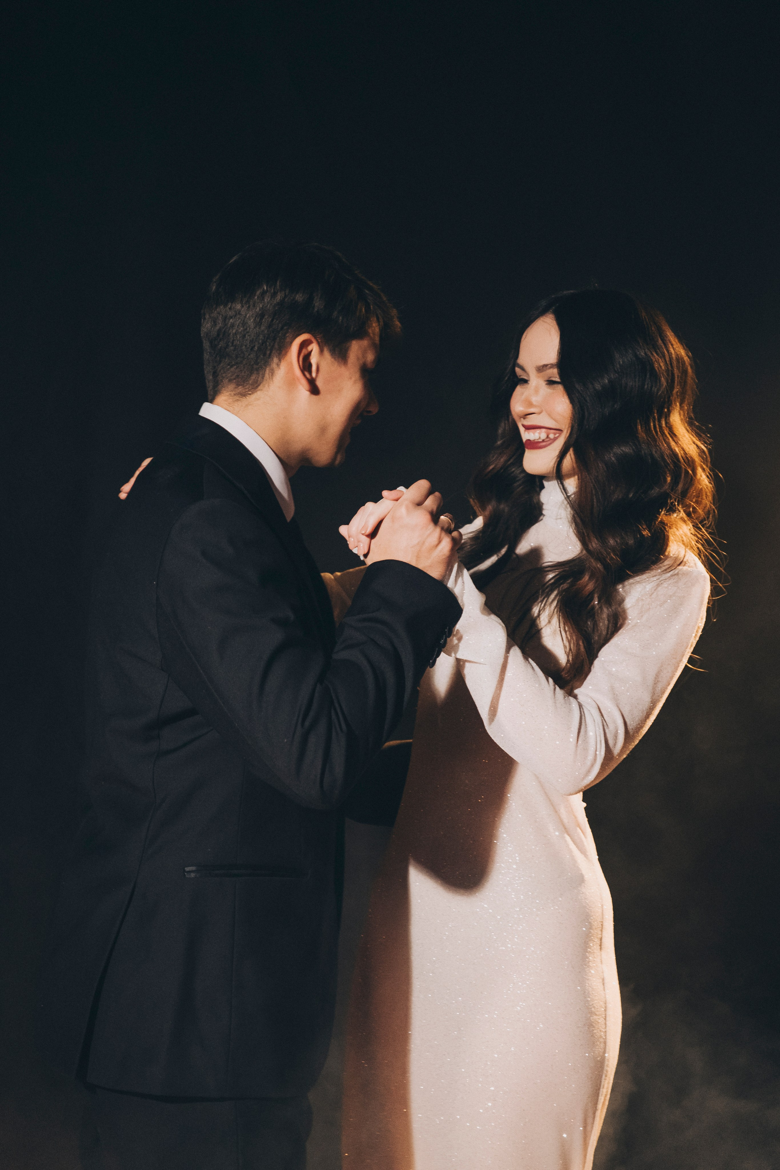 Свадебная лав стори в студии. Фотограф в Иркутске Анна Мирошникова