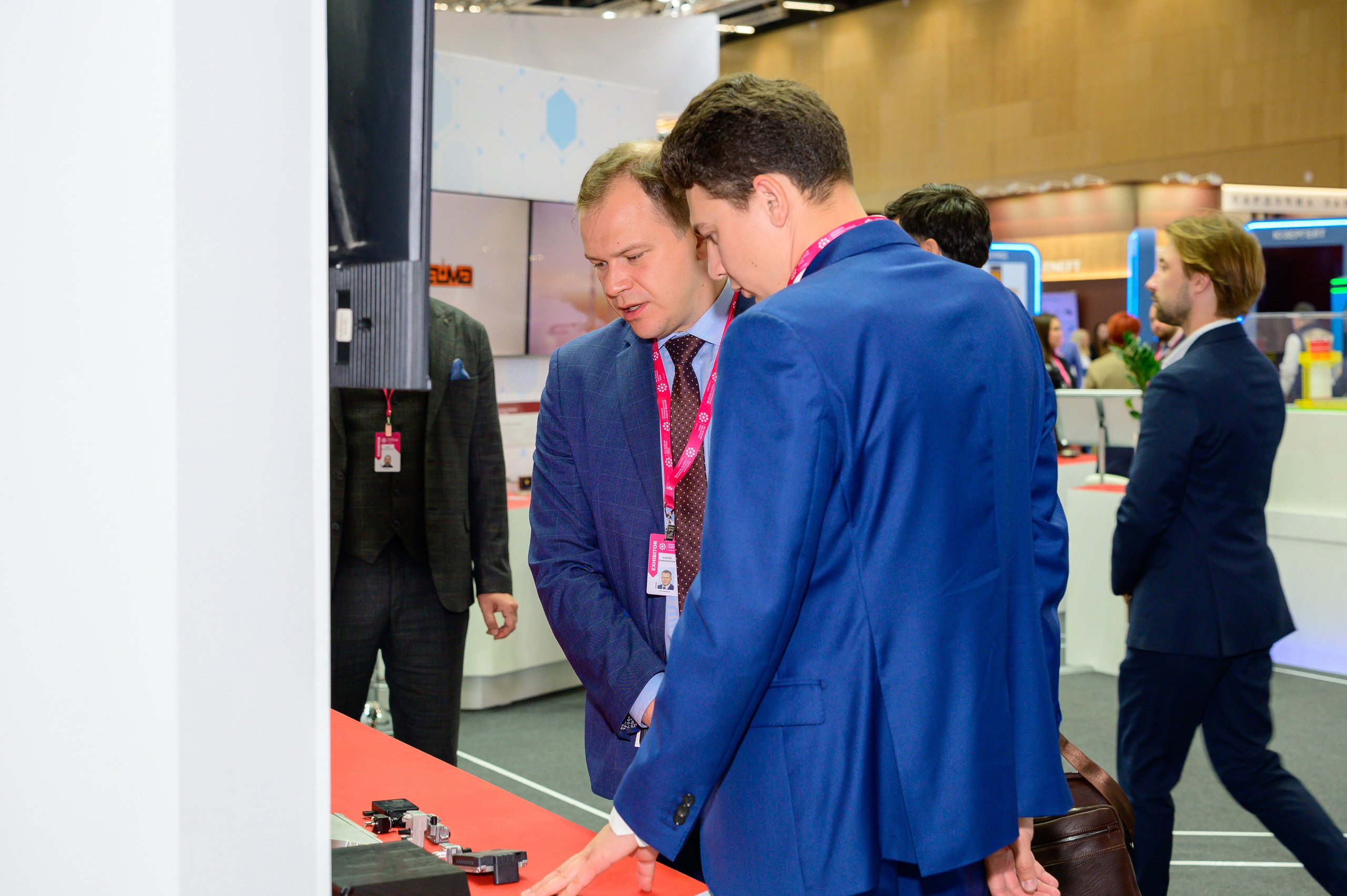 BigindustrialweekBelarus. Фотоуслуги, услуги фотографа, фотографирование важных событий