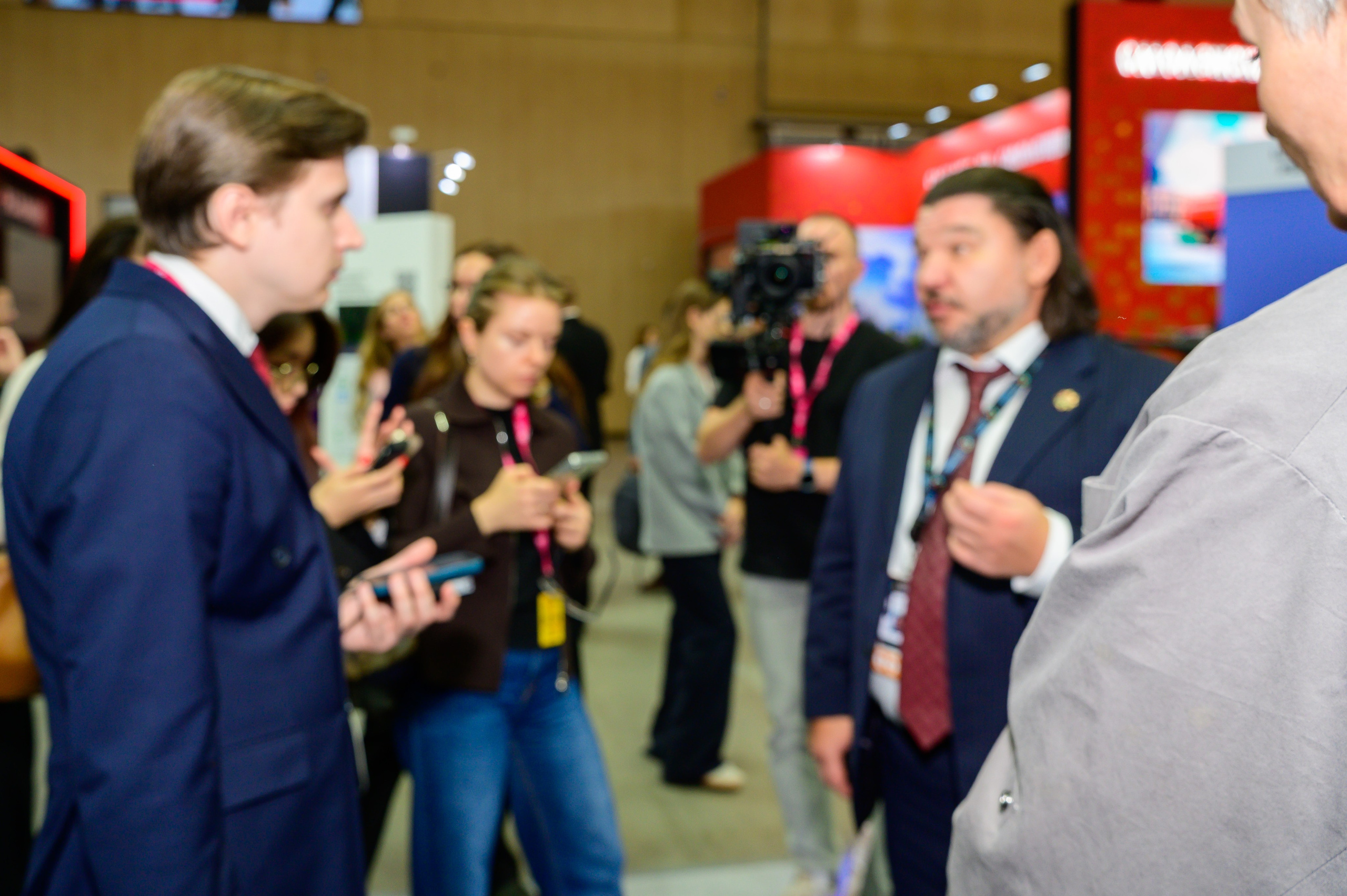 BigindustrialweekBelarus. Фотоуслуги, услуги фотографа, фотографирование важных событий