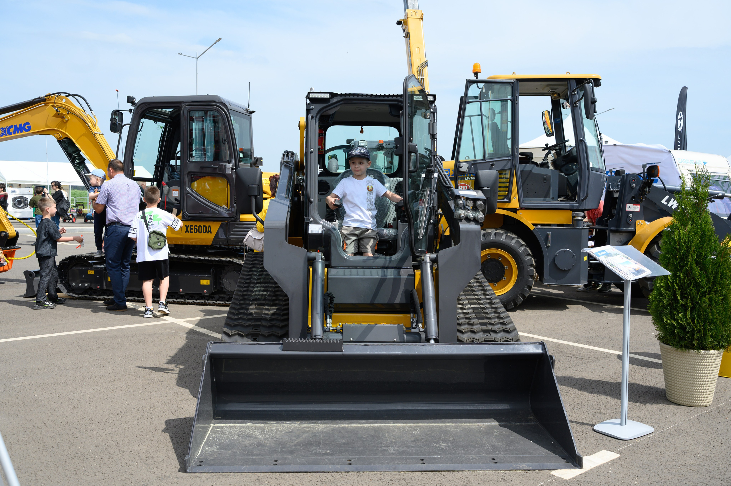 Агровыставка. Фотоуслуги, услуги фотографа, фотографирование важных событий