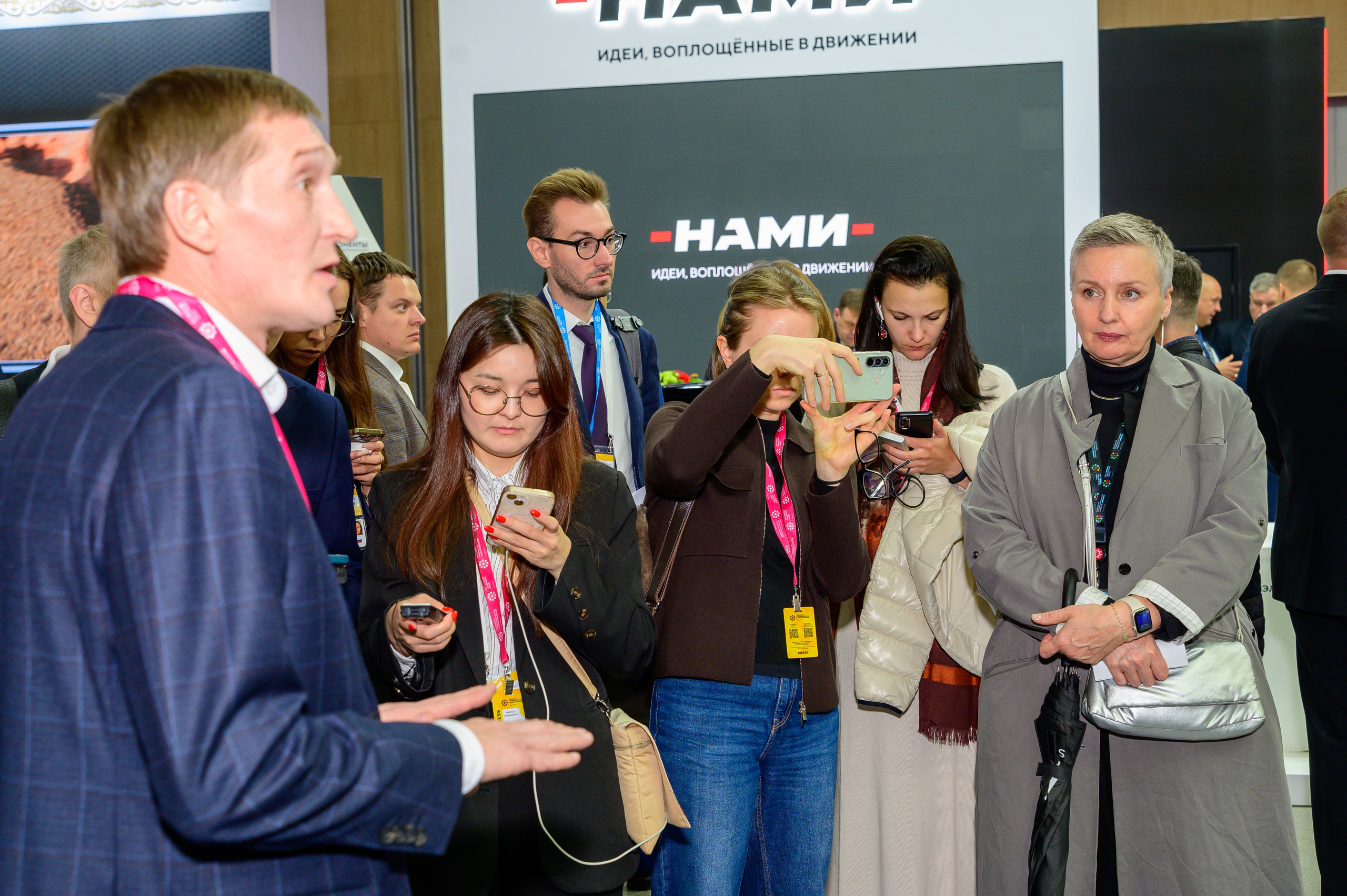 BigindustrialweekBelarus. Фотоуслуги, услуги фотографа, фотографирование важных событий