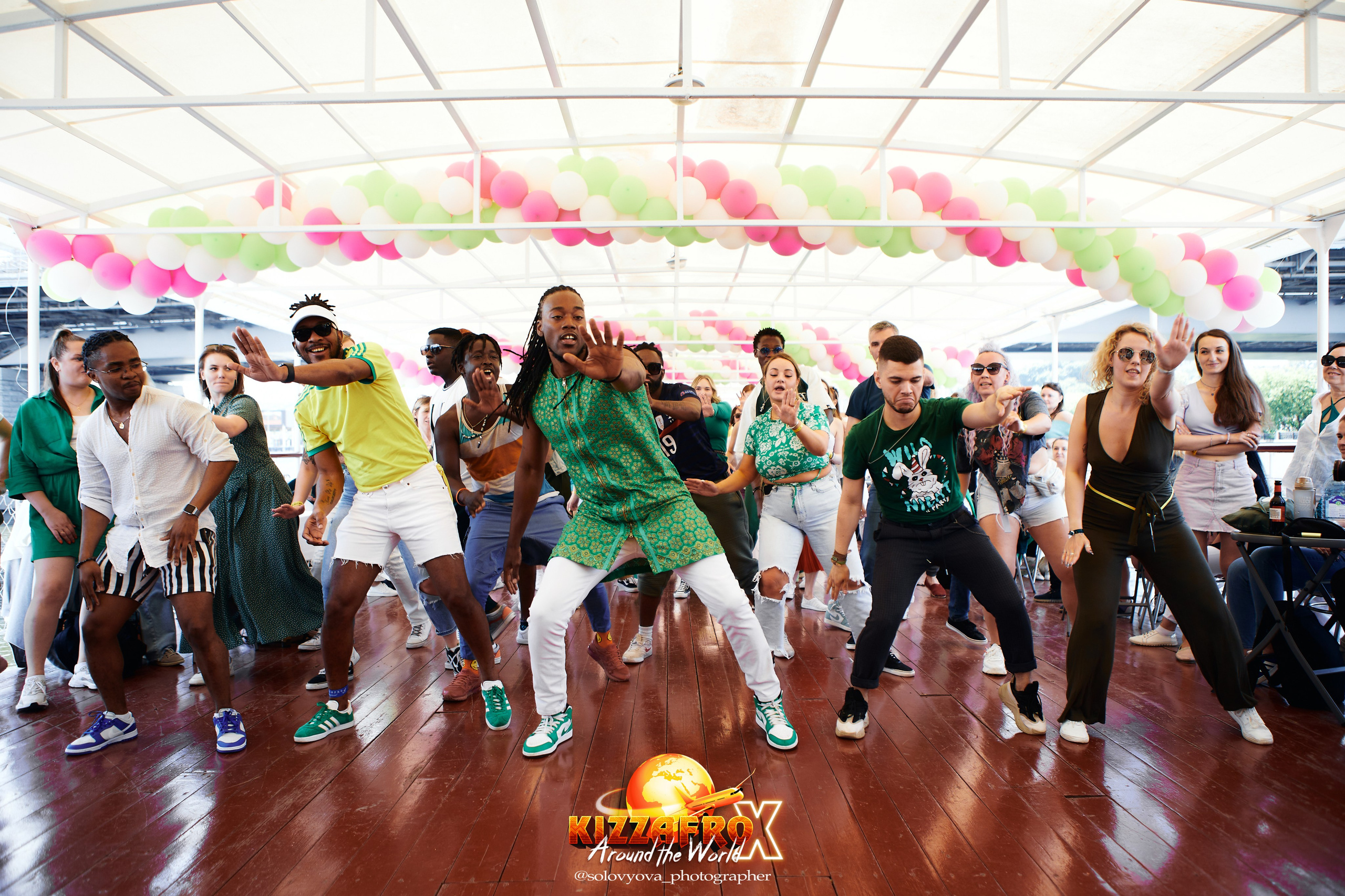 Boat party. Свадебный фотограф