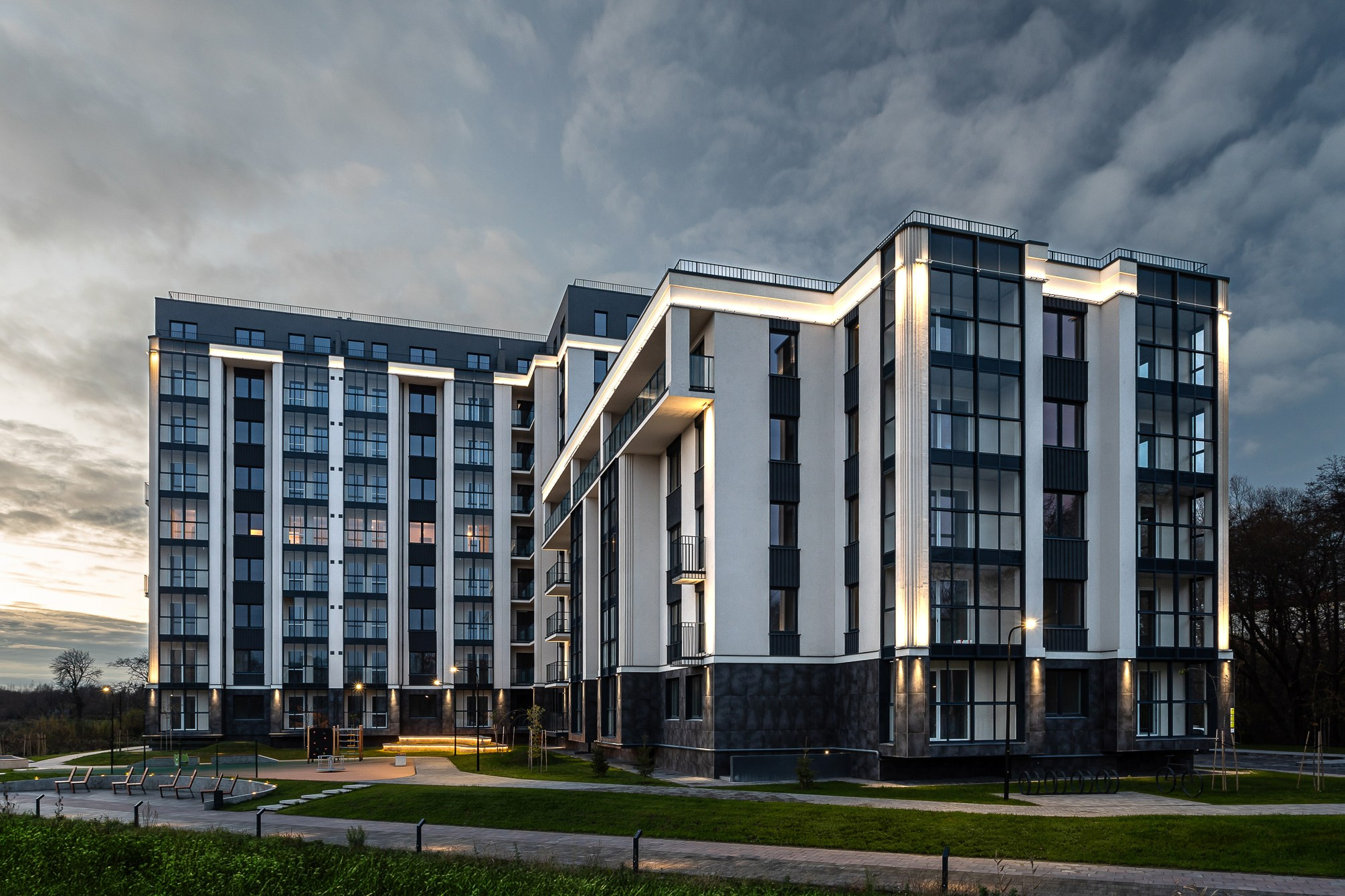 Ночной вид экстерьера ЖК Теодор Кроне.